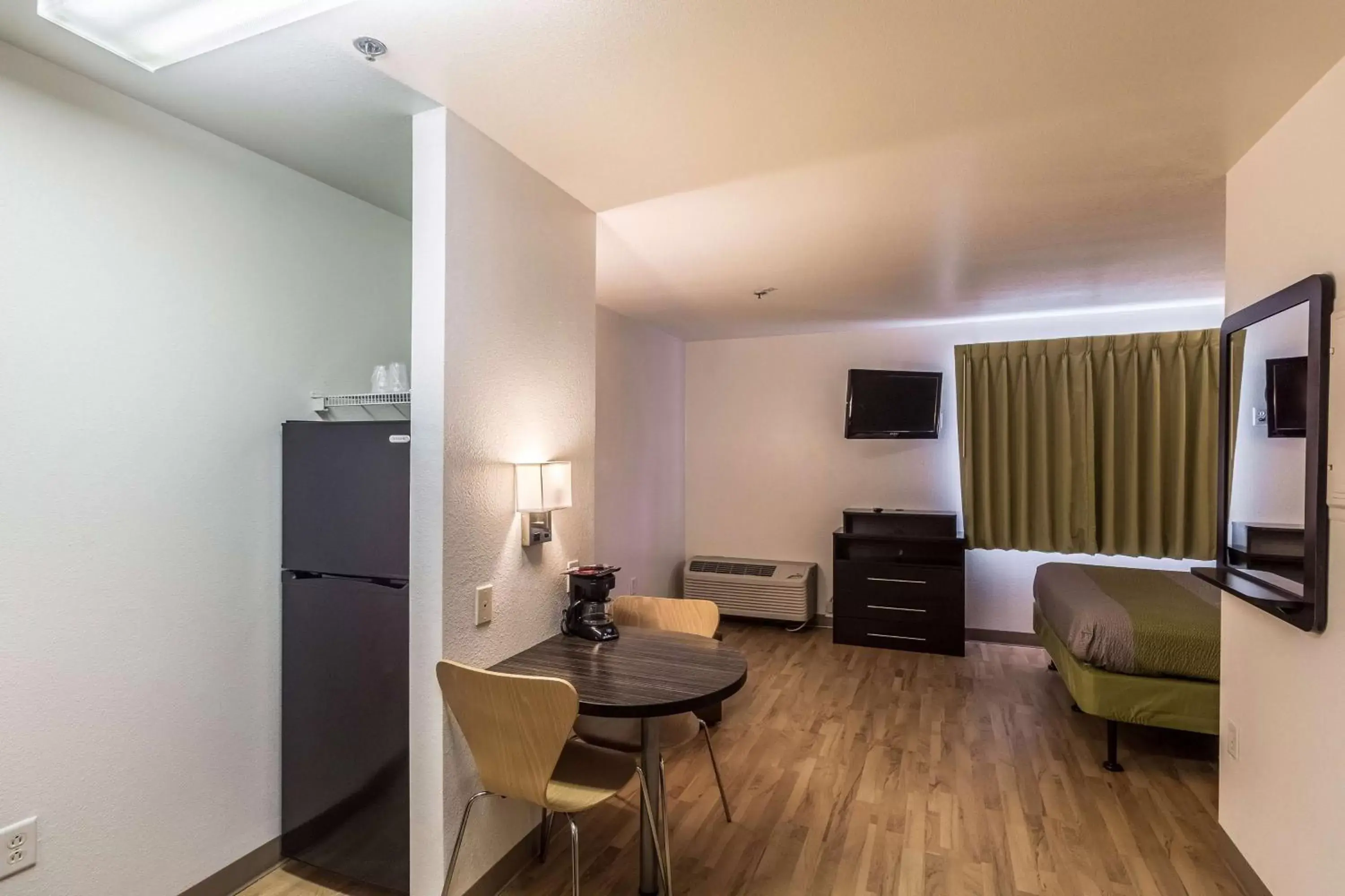 Photo of the whole room in Studio 6-Mcallen, TX Photo of the whole room in Studio 6-Mcallen, TX