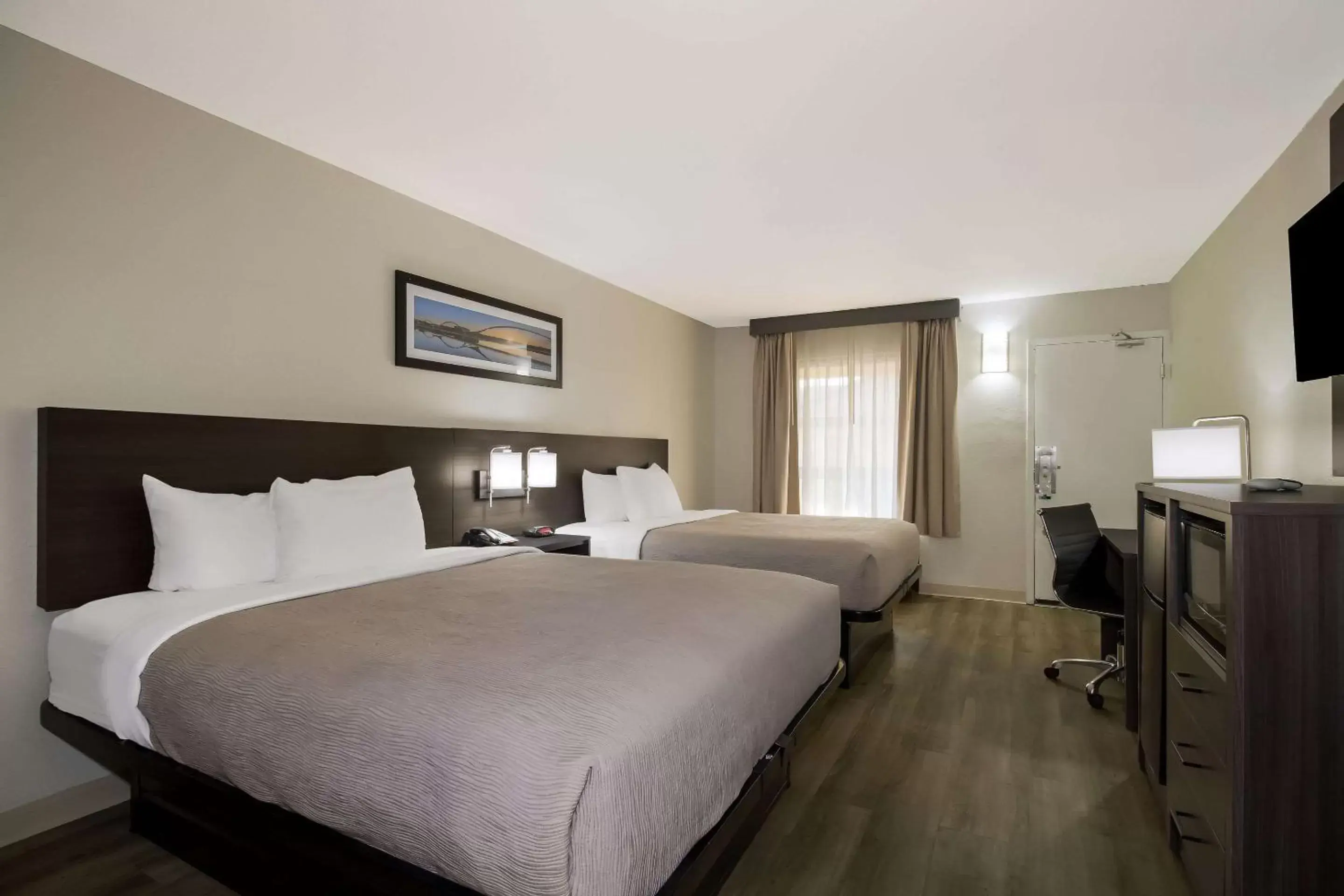 Bedroom, Bed in Quality Inn Coliseum Bedroom, Bed in Quality Inn Coliseum