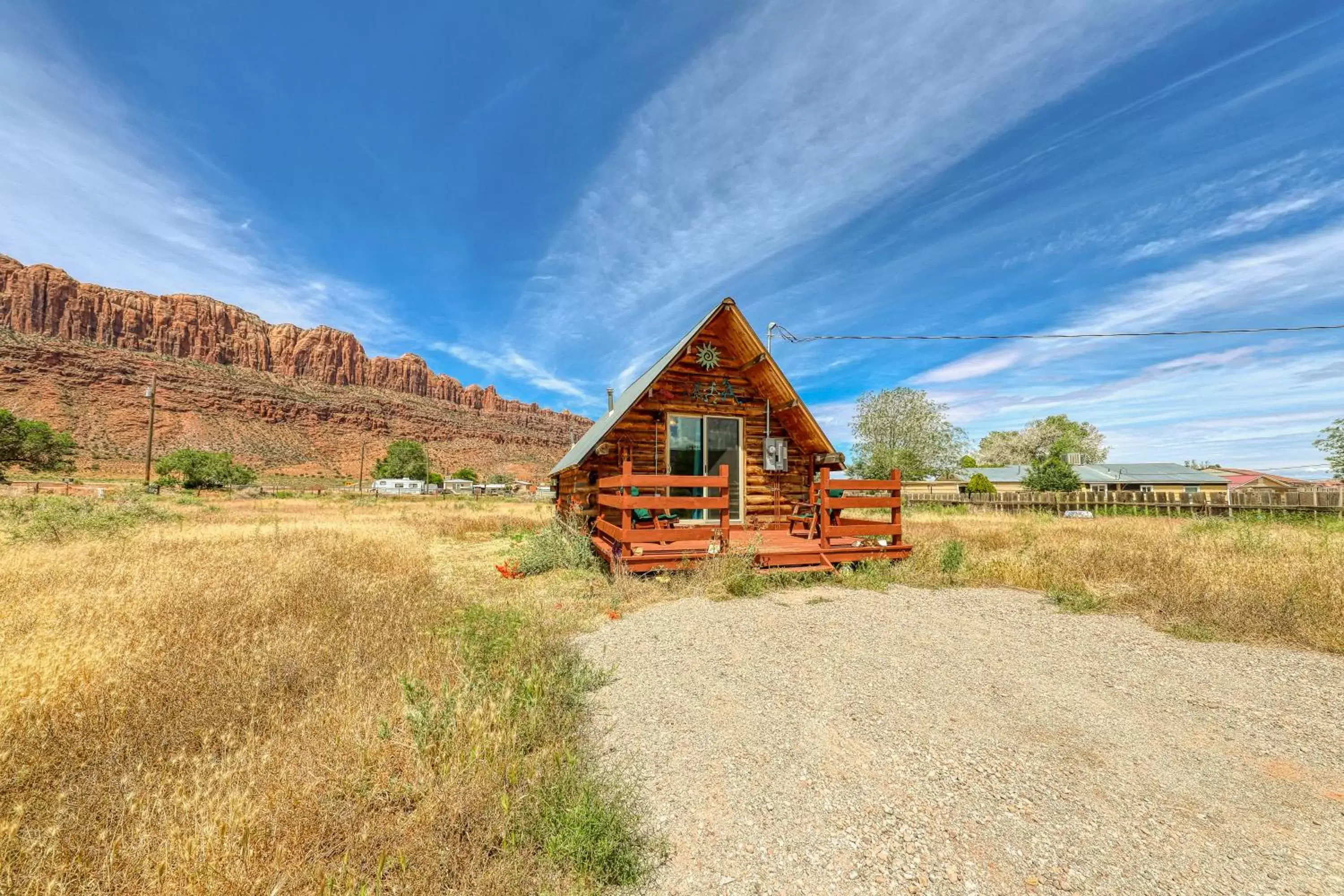 Property Building in Sunny Acres Cabin