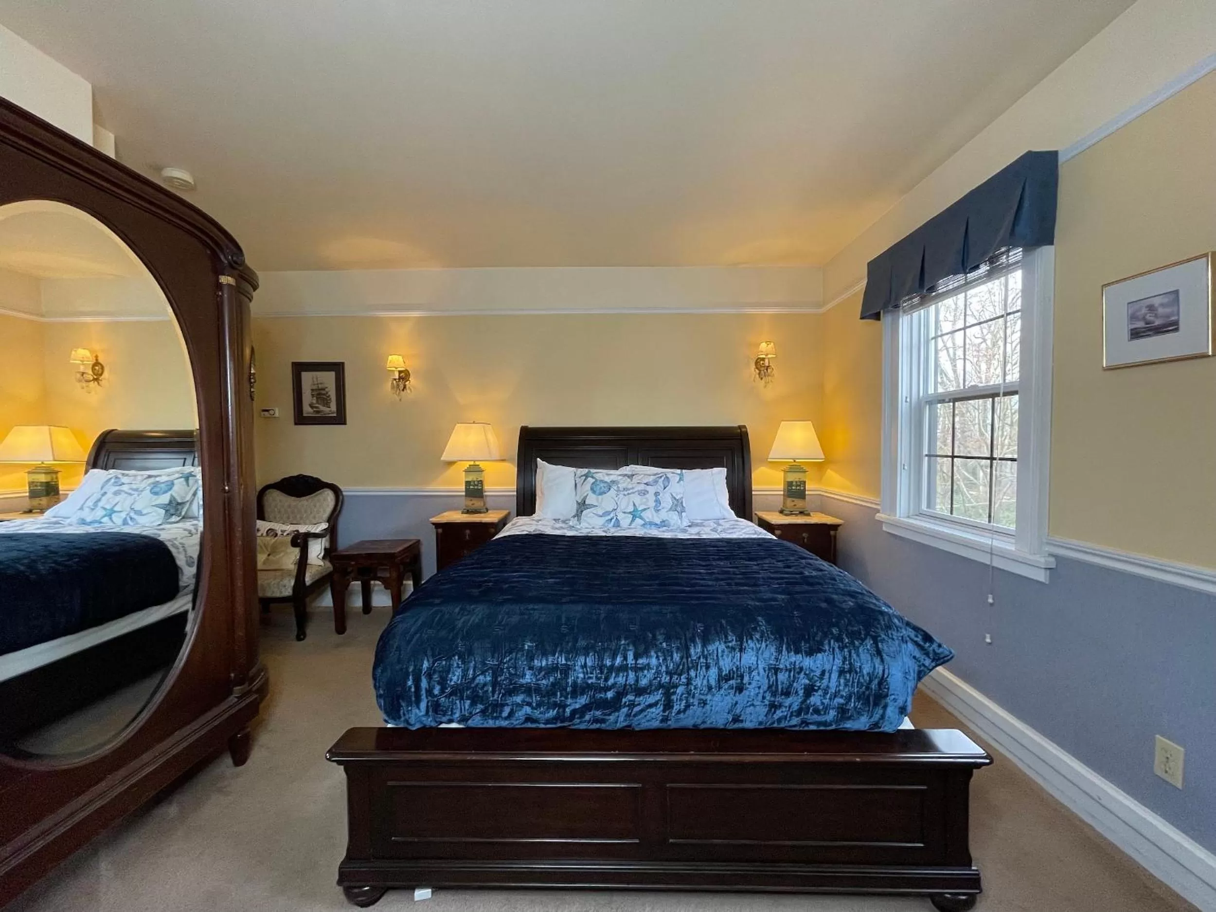 Bed in Cecil Bacon Manor