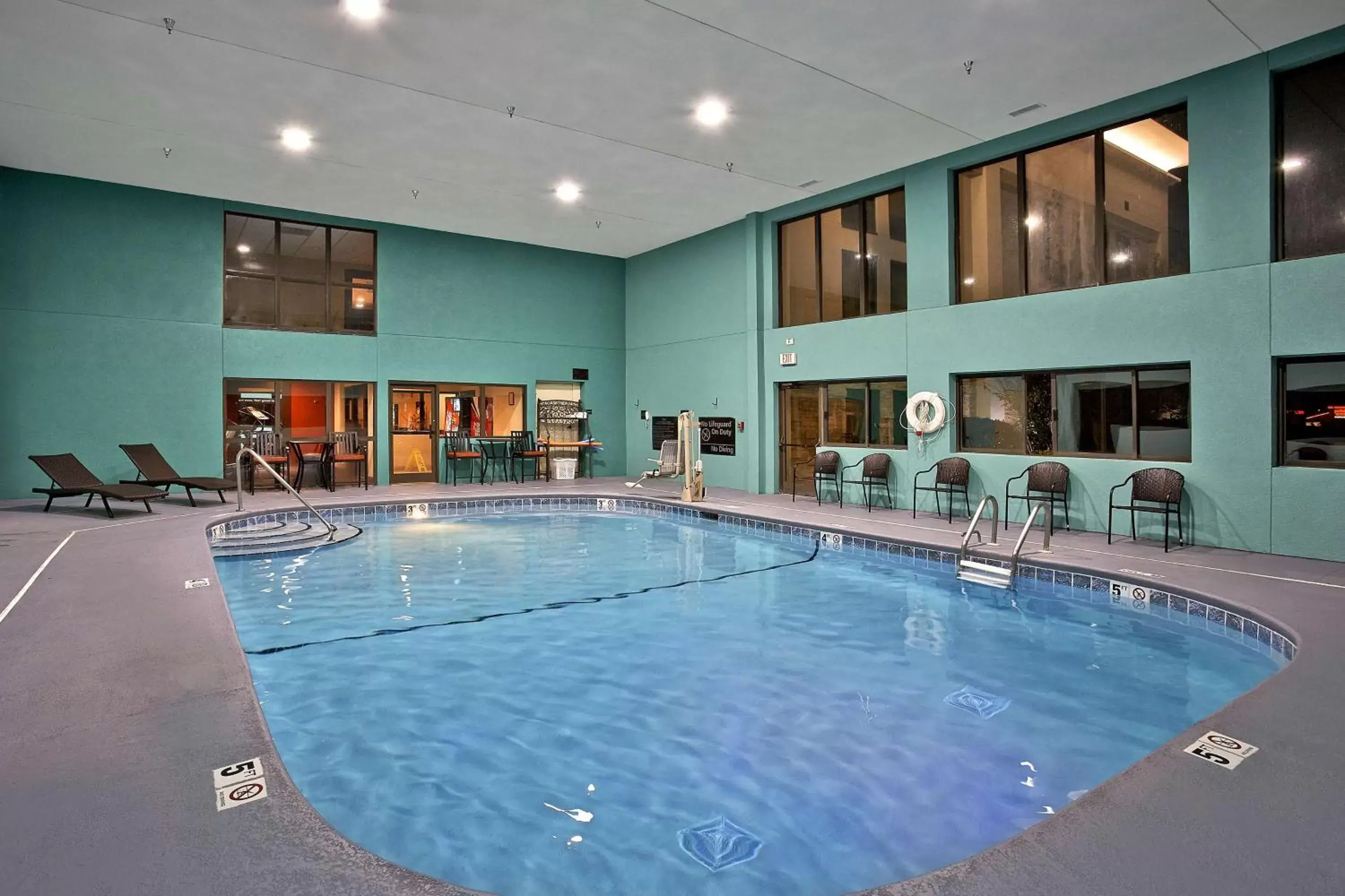 Pool view, Swimming Pool in Hampton Inn Sevierville