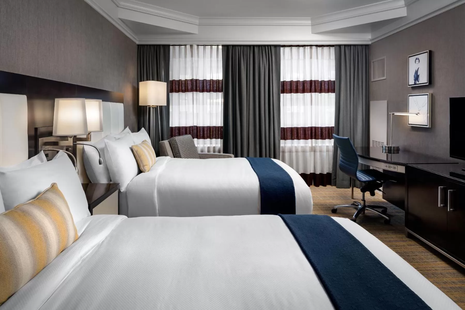 Bed in Hotel AKA Back Bay