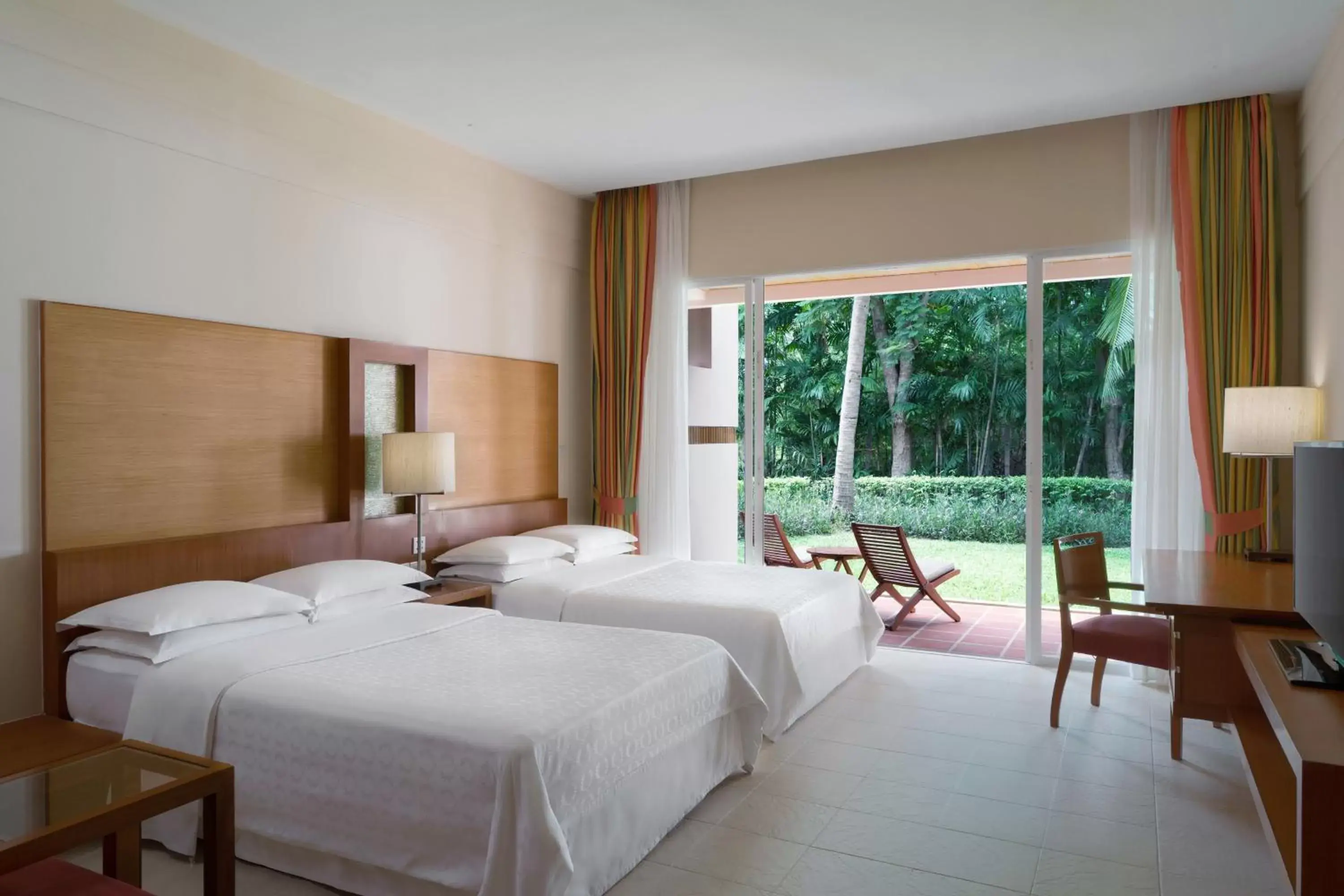 Photo of the whole room, Bed in Sheraton Hua Hin Resort & Spa