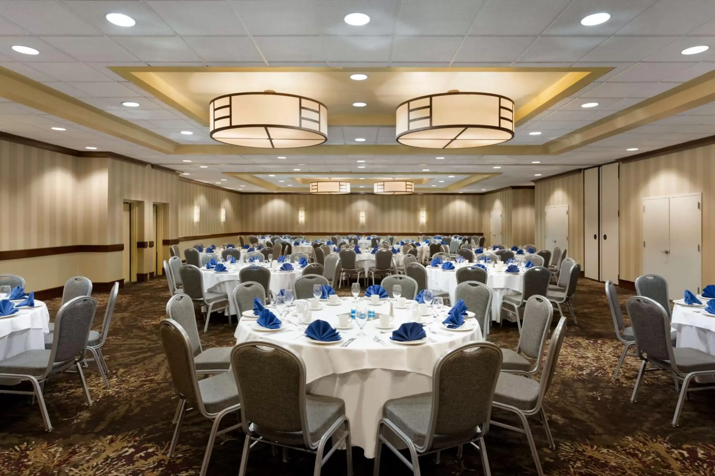 Meeting/conference room, Banquet Facilities in Embassy Suites by Hilton Piscataway Somerset