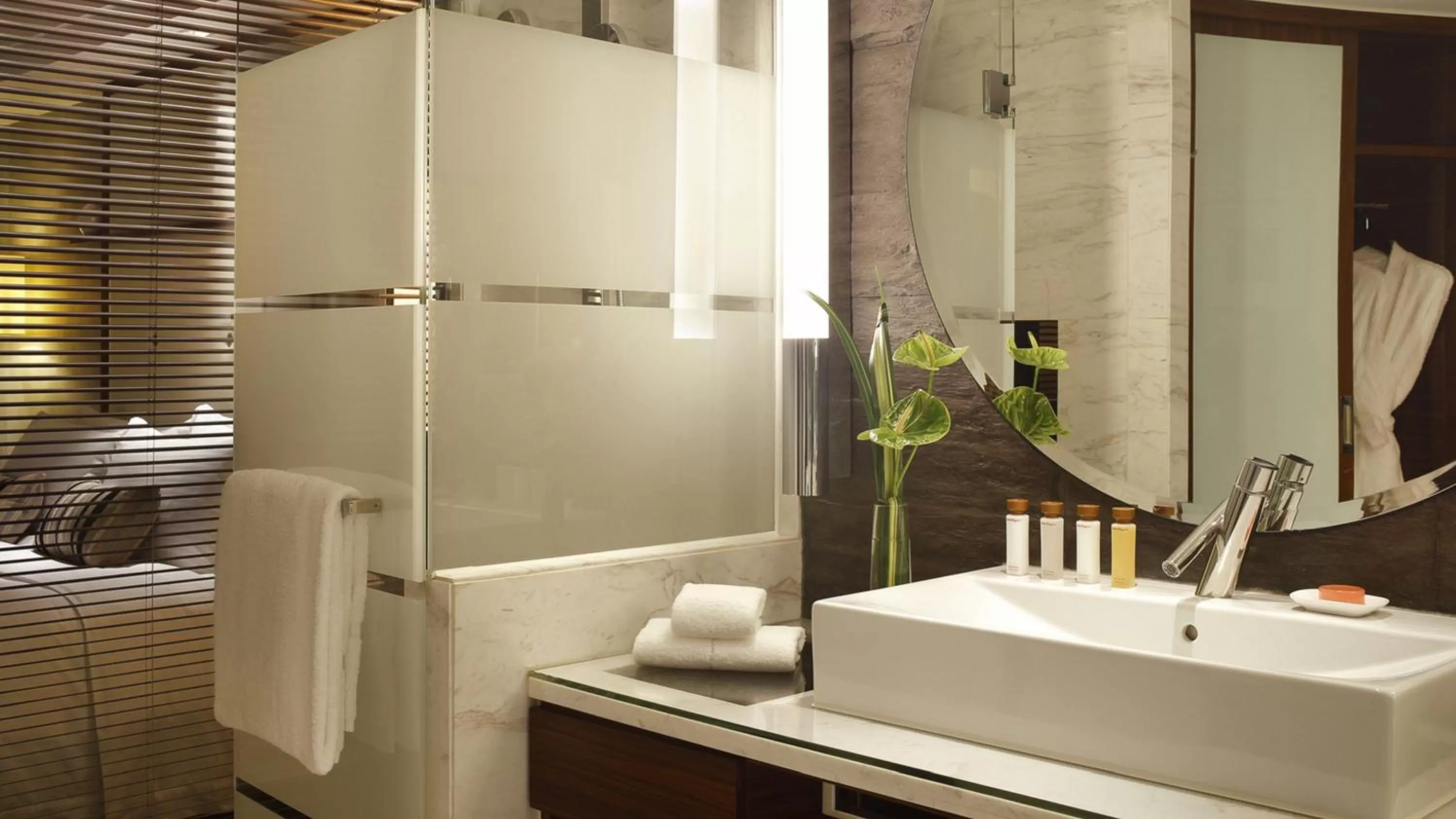 Photo of the whole room in InterContinental Shanghai Pudong by IHG