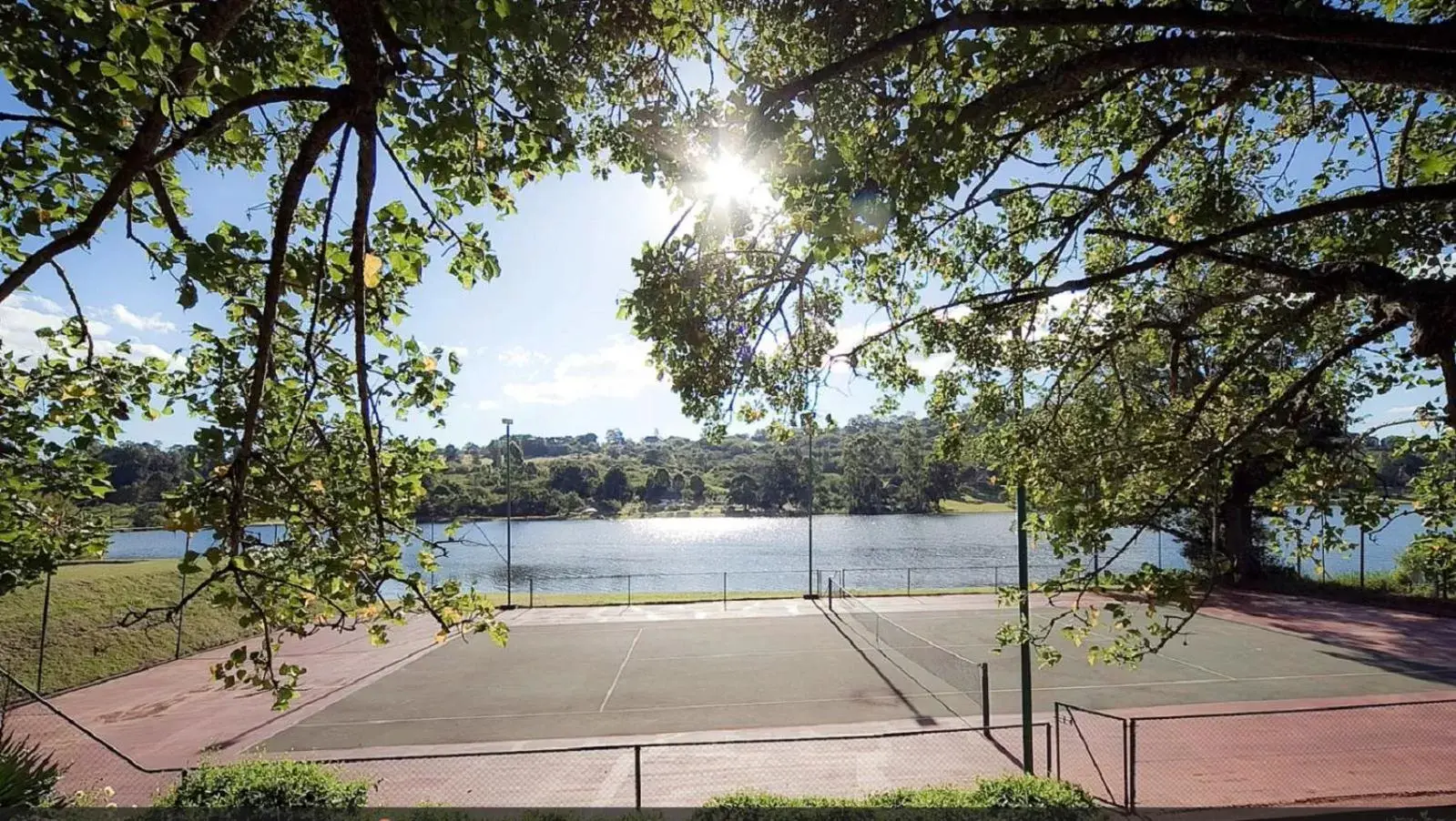 Tennis court, Tennis/Squash in African Sky Pine Lake Inn