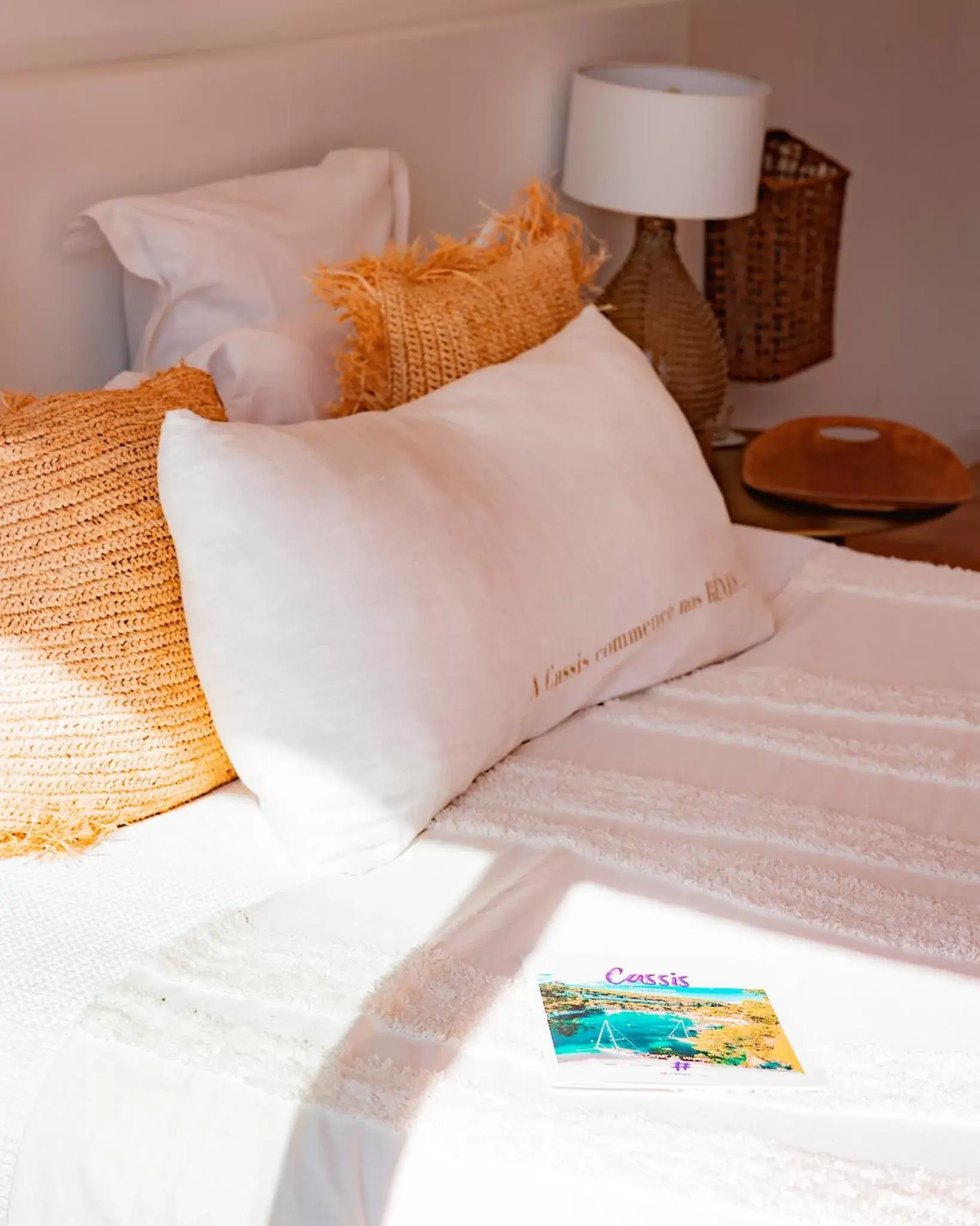 Bed in Hotel de La Plage - Mahogany