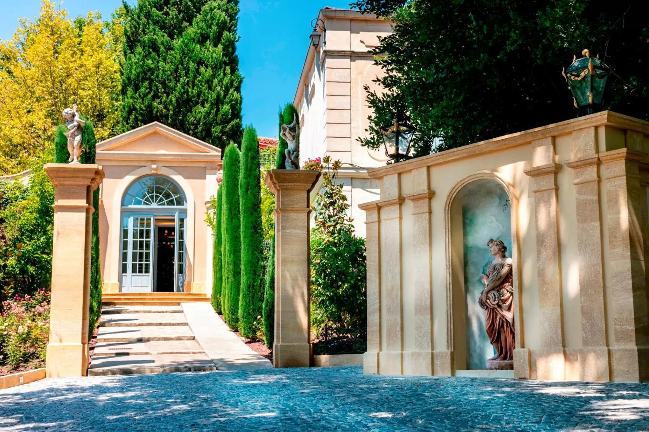 Facade/entrance in Villa Gallici Hôtel & Spa