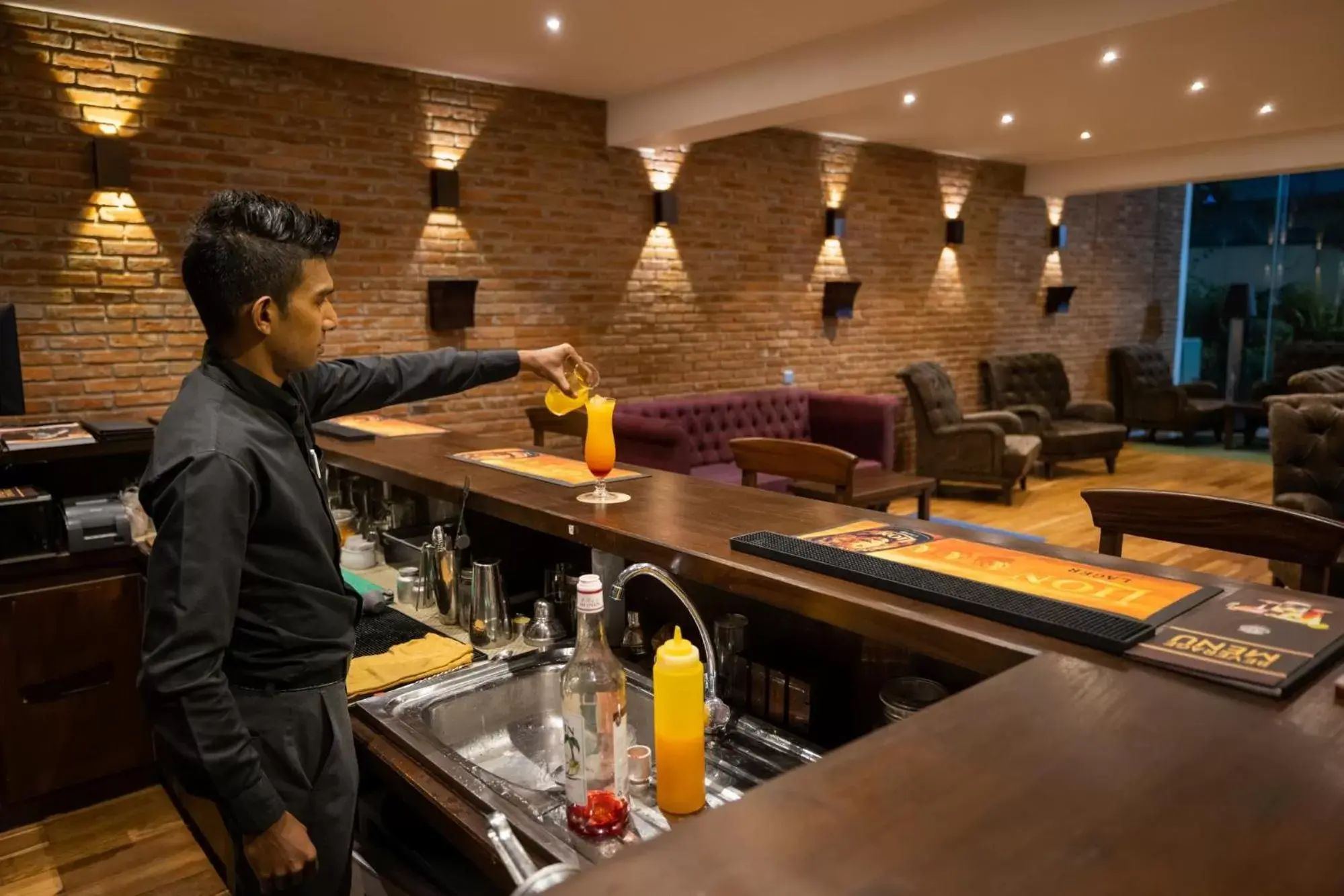 Lounge or bar in Galway Heights Hotel