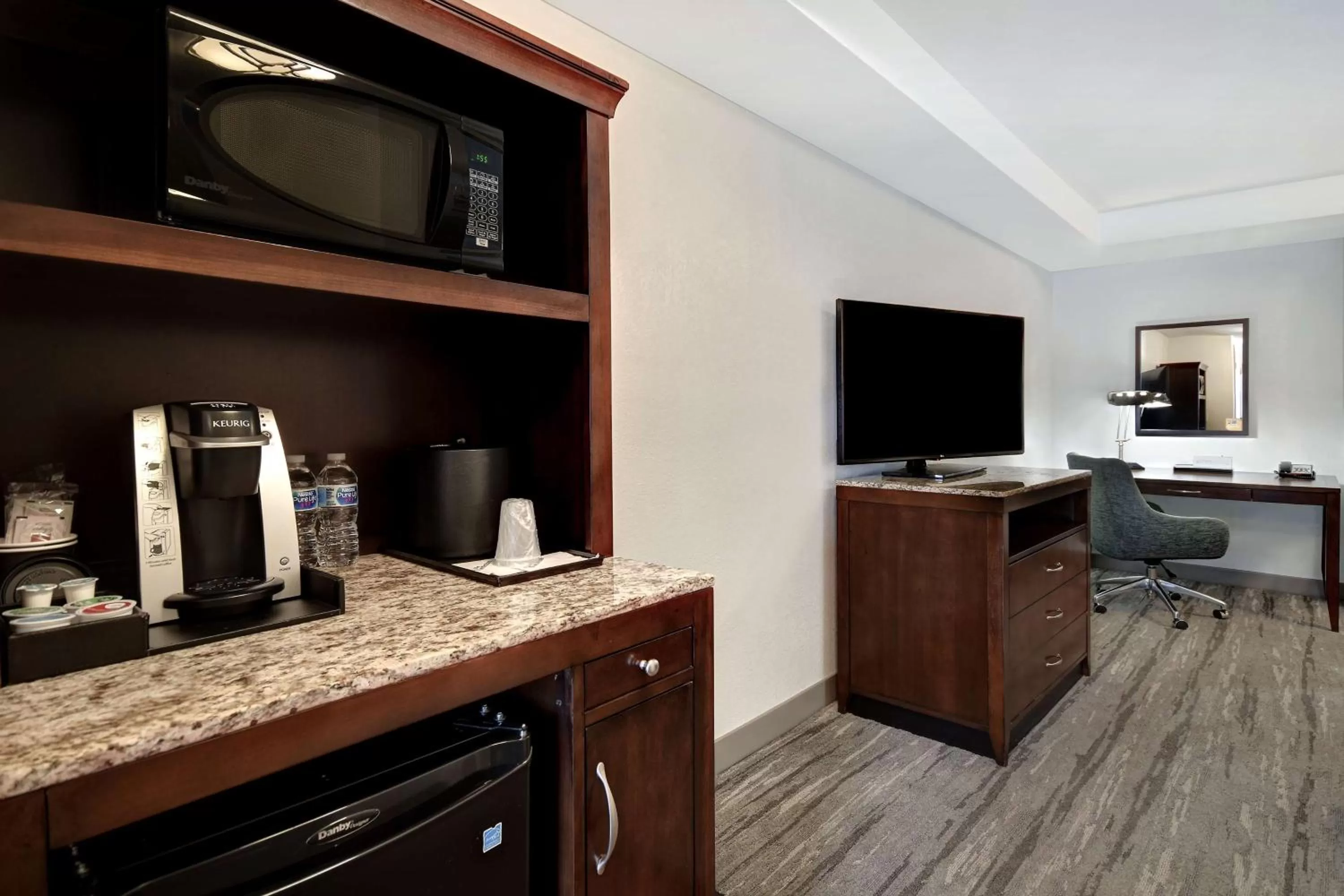 Bedroom in Hilton Garden Inn Fort Myers