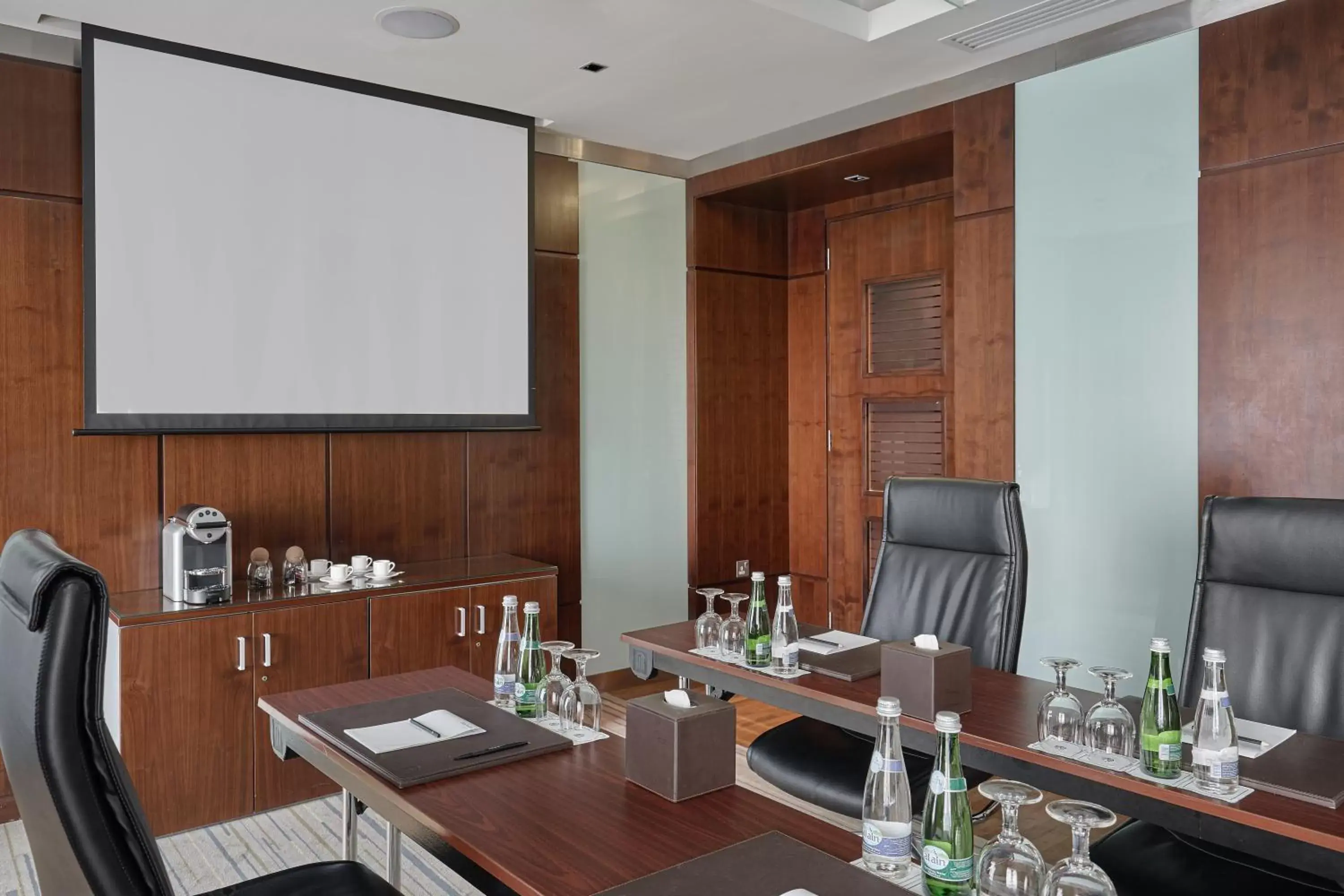 Meeting/conference room in Rose Rayhaan by Rotana - Dubai