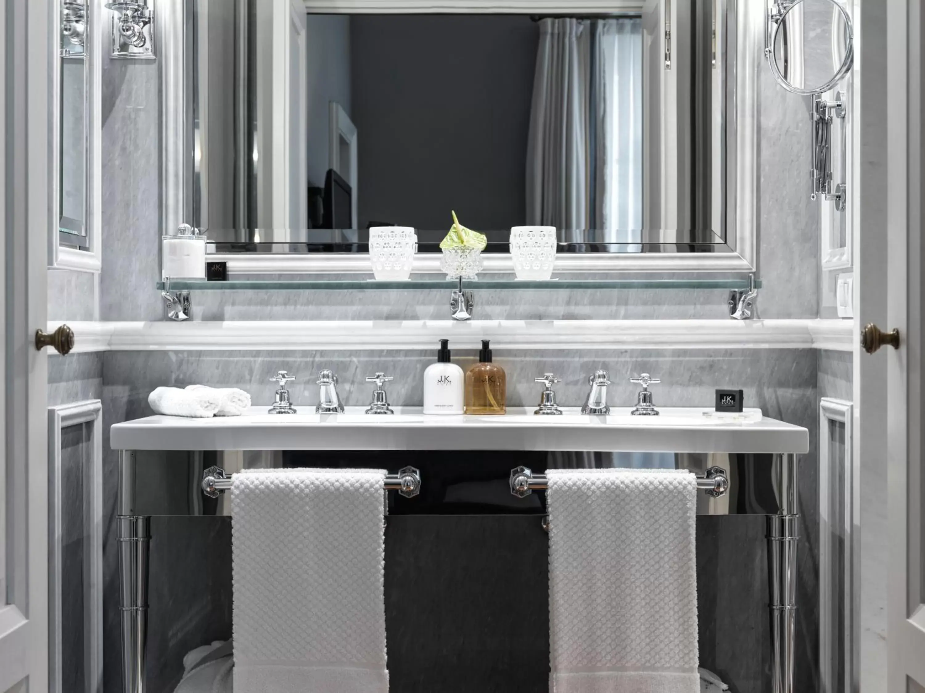 Bathroom in J.K. Place Roma - The Leading Hotels of the World