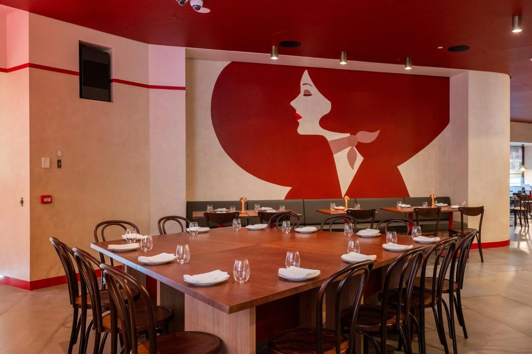 Restaurant/places to eat in Hotel Indigo Sydney Potts Point by IHG