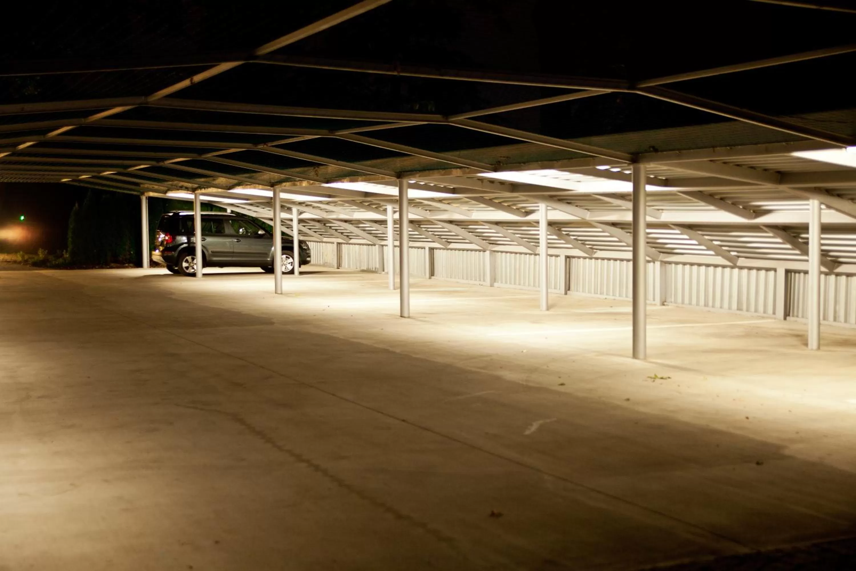 Parking in Zámeček Petrovice