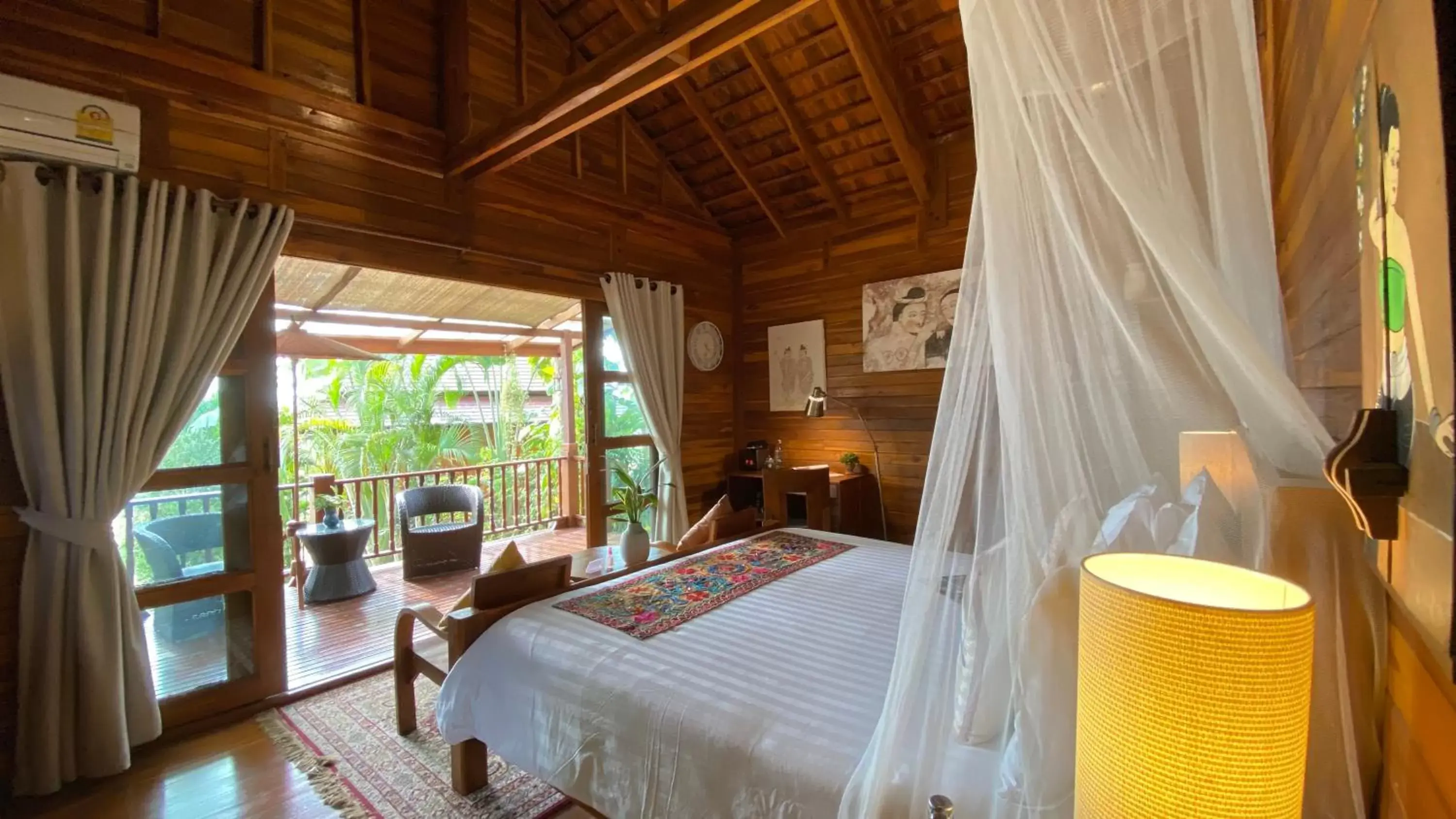 Bed in Nan Seasons Boutique Resort