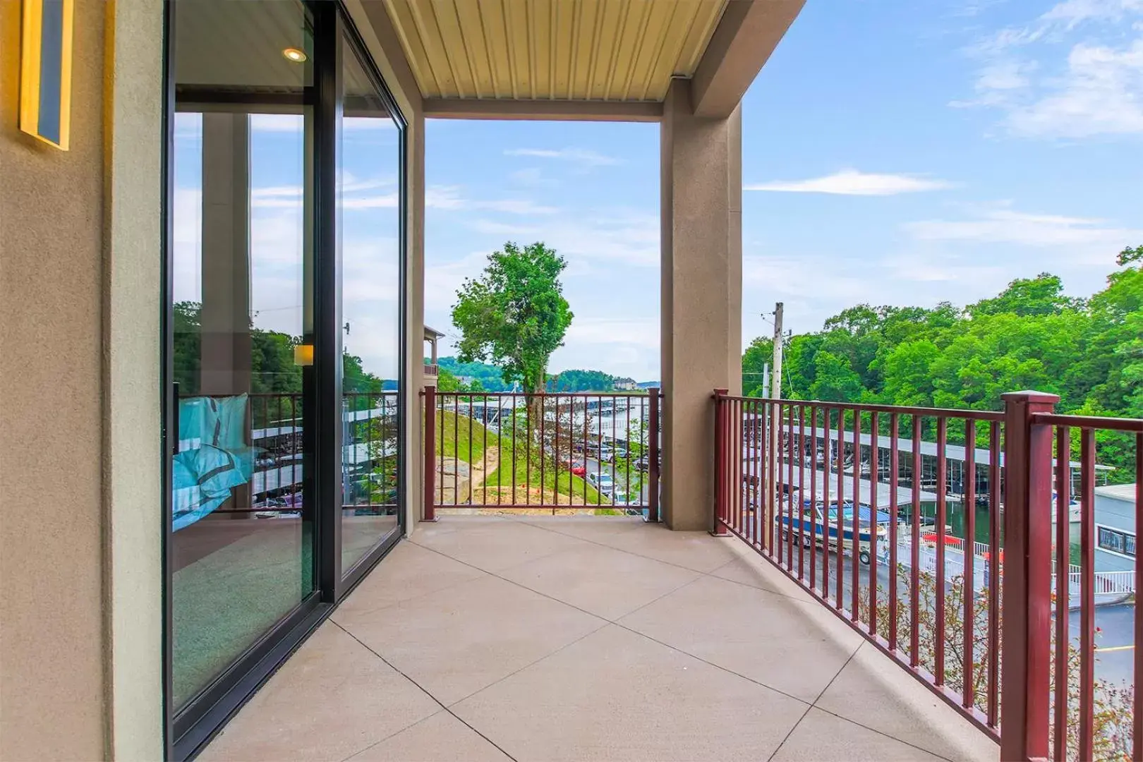 Patio, Balcony/Terrace in The Resort at Lake of the Ozarks