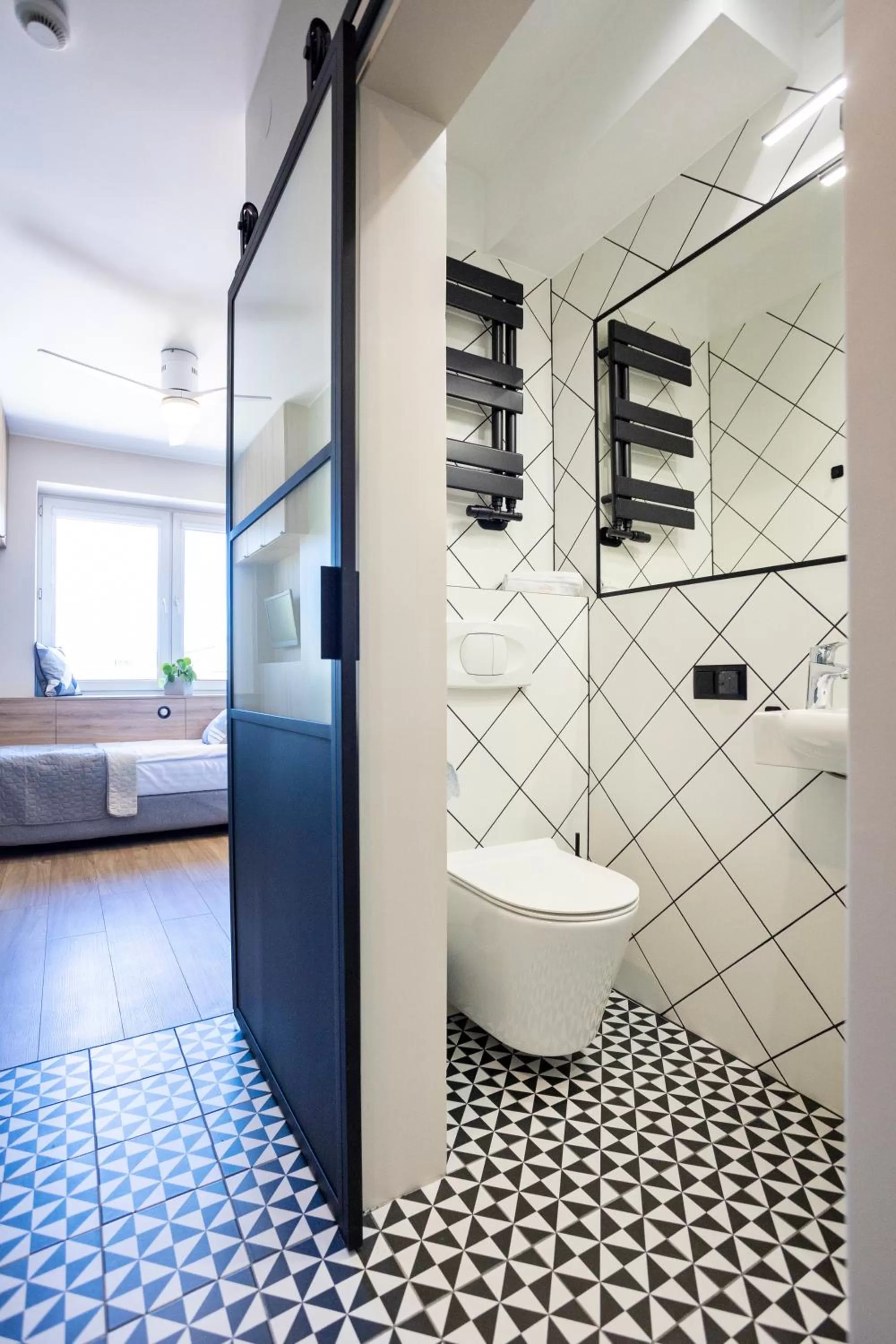 Shower in Szuflada Rooms