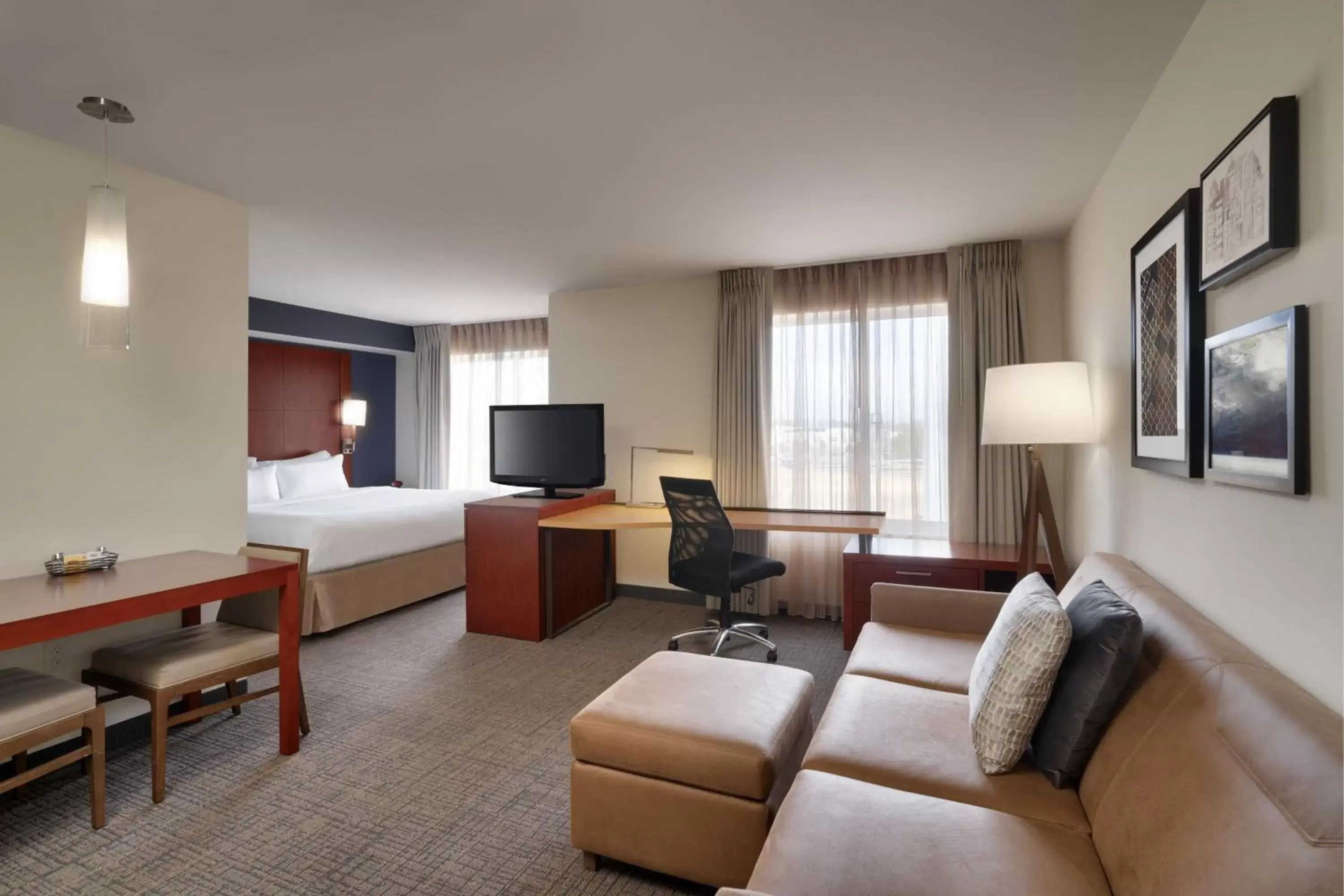 Photo of the whole room, Seating Area in Residence Inn by Marriott Greenville