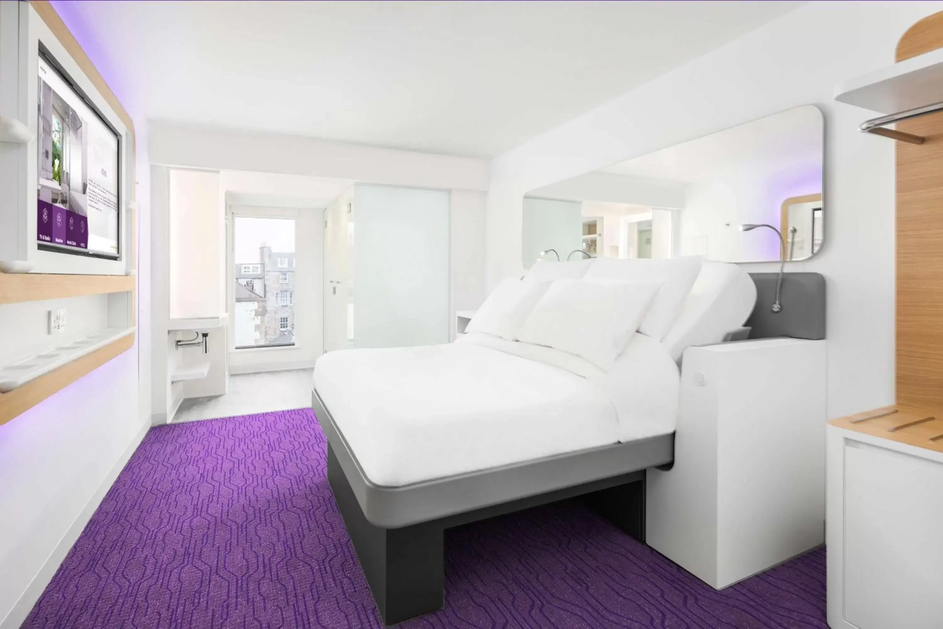 Bedroom, Bed in YOTEL Edinburgh