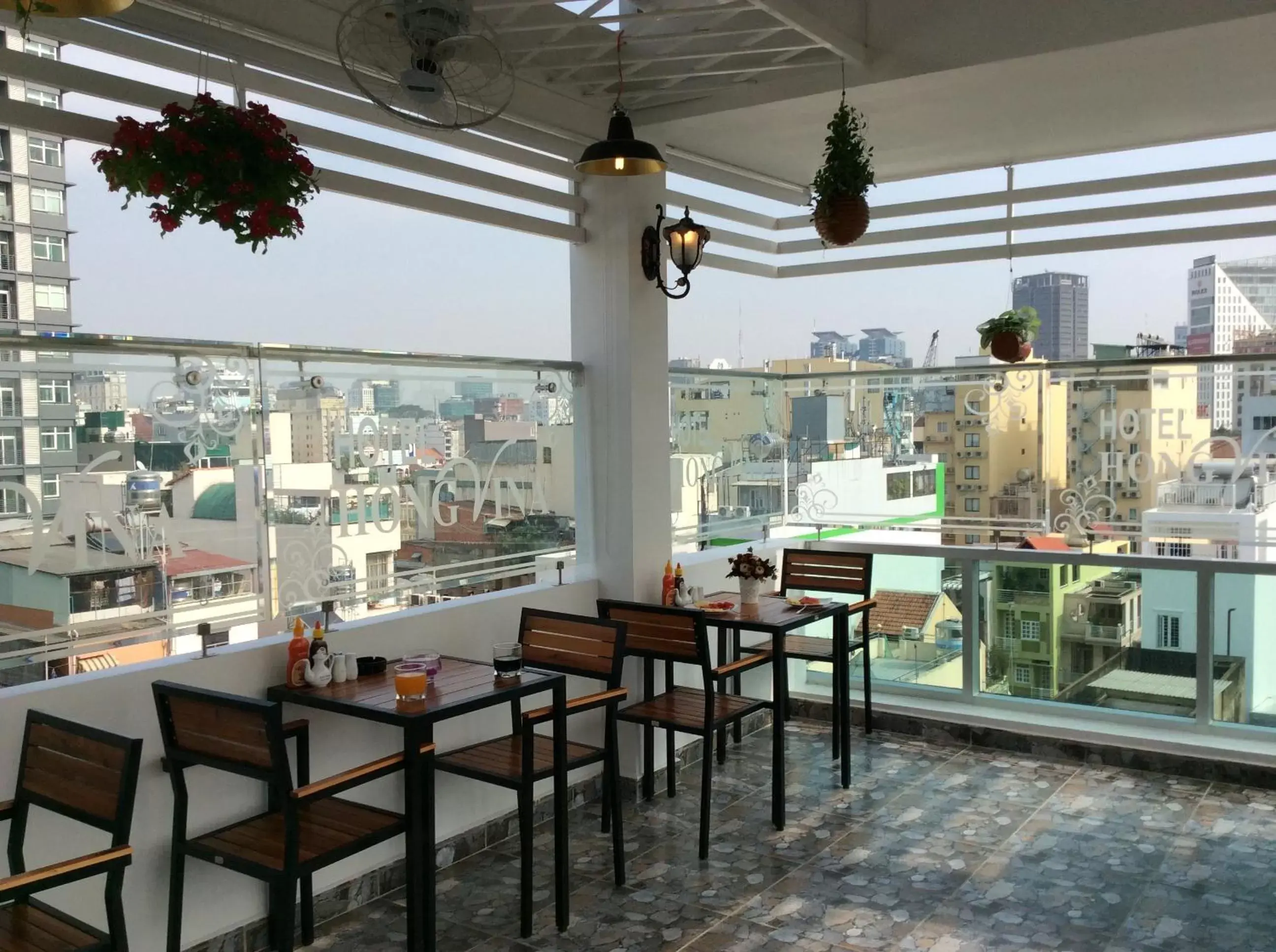 Restaurant/places to eat in Vân Anh Luxury Restaurant/places to eat in Vân Anh Luxury