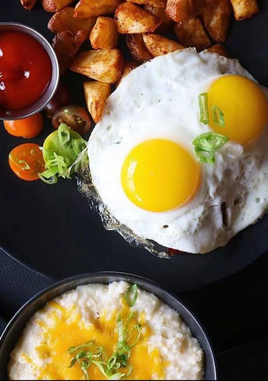 Food and drinks in Lorenzo Hotel Dallas, Tapestry Collection by Hilton