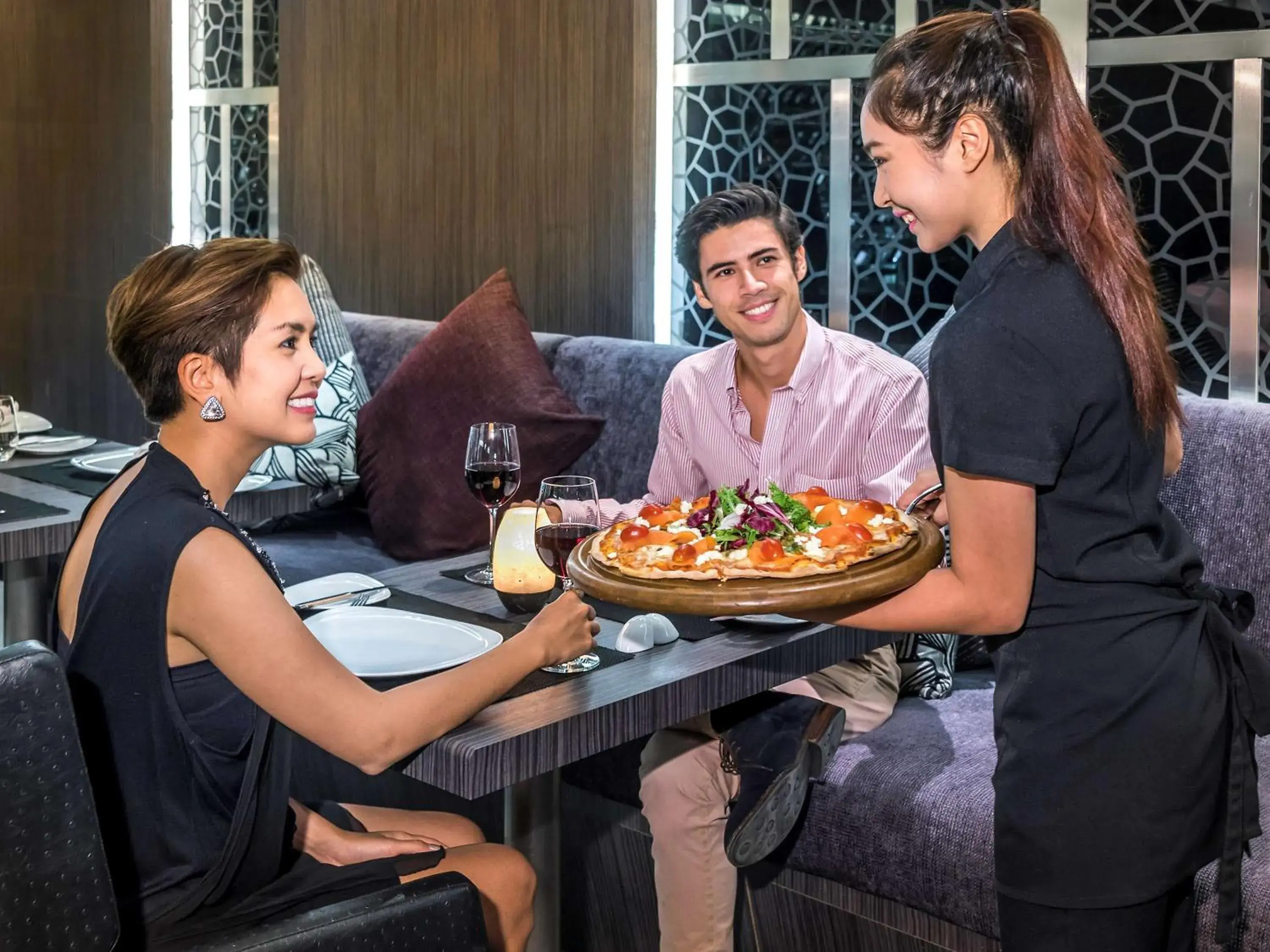Restaurant/places to eat in Novotel Bangkok Impact Hotel