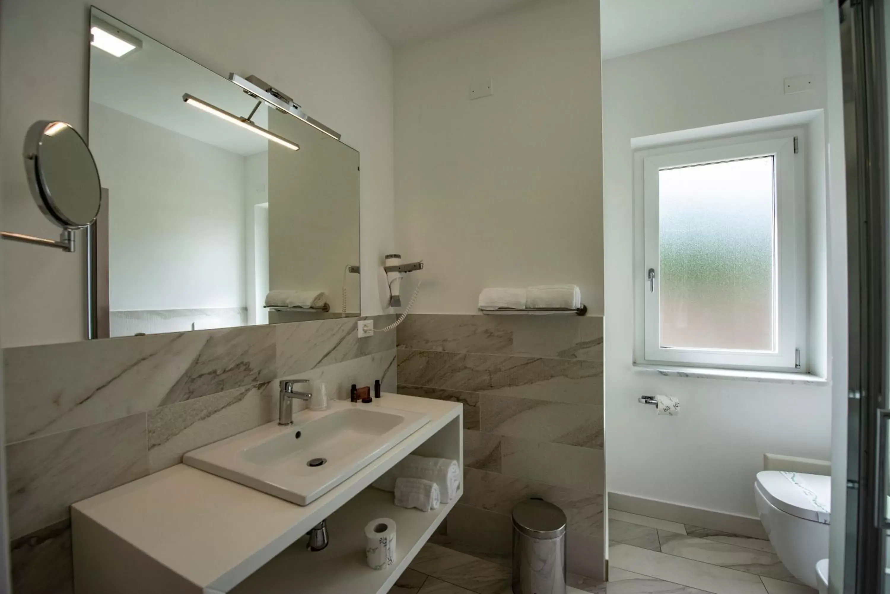 Bathroom in Aether Suites Tropea - Free Parking