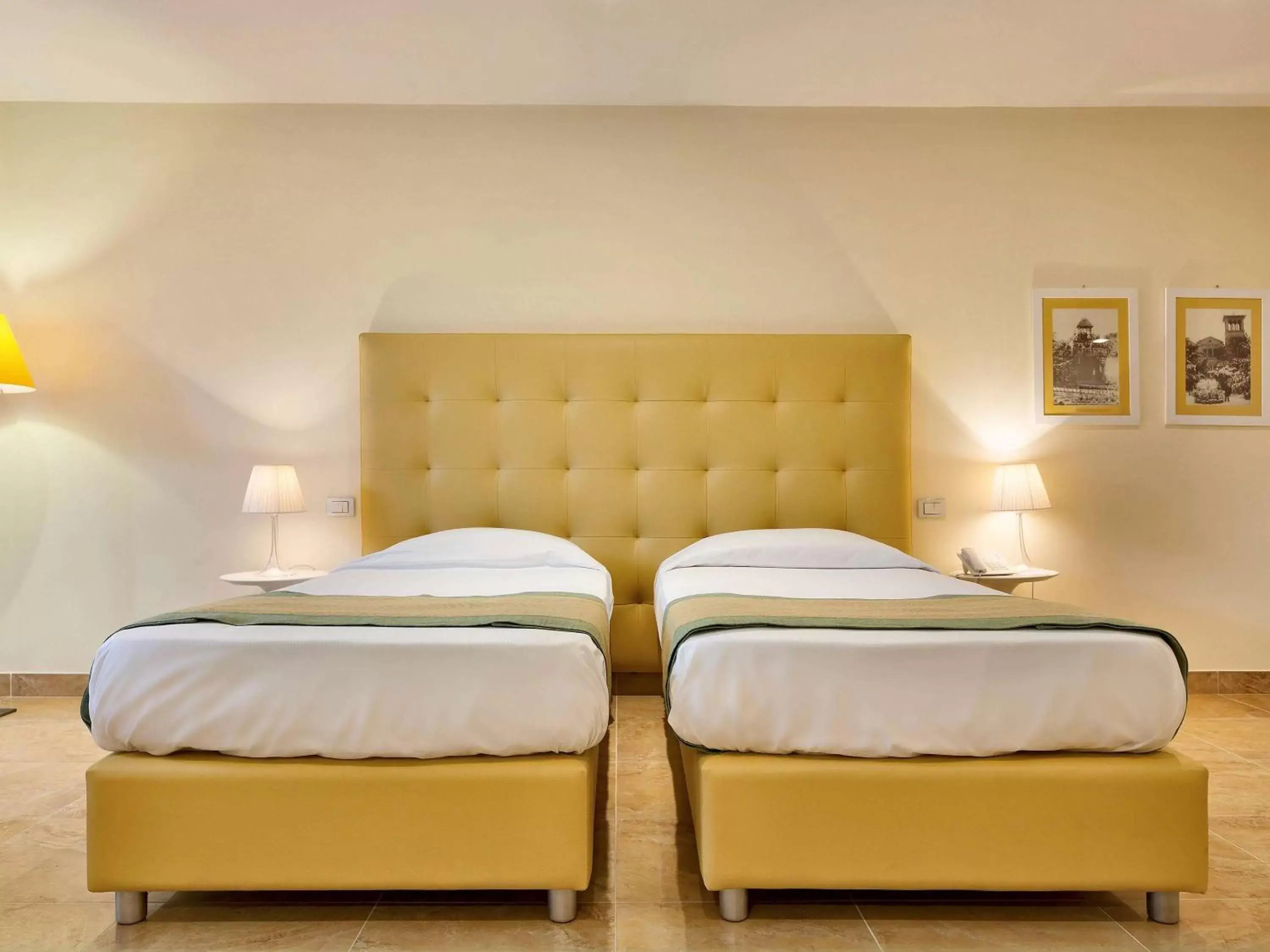 Bed in Mercure Villa Romanazzi Carducci Bari