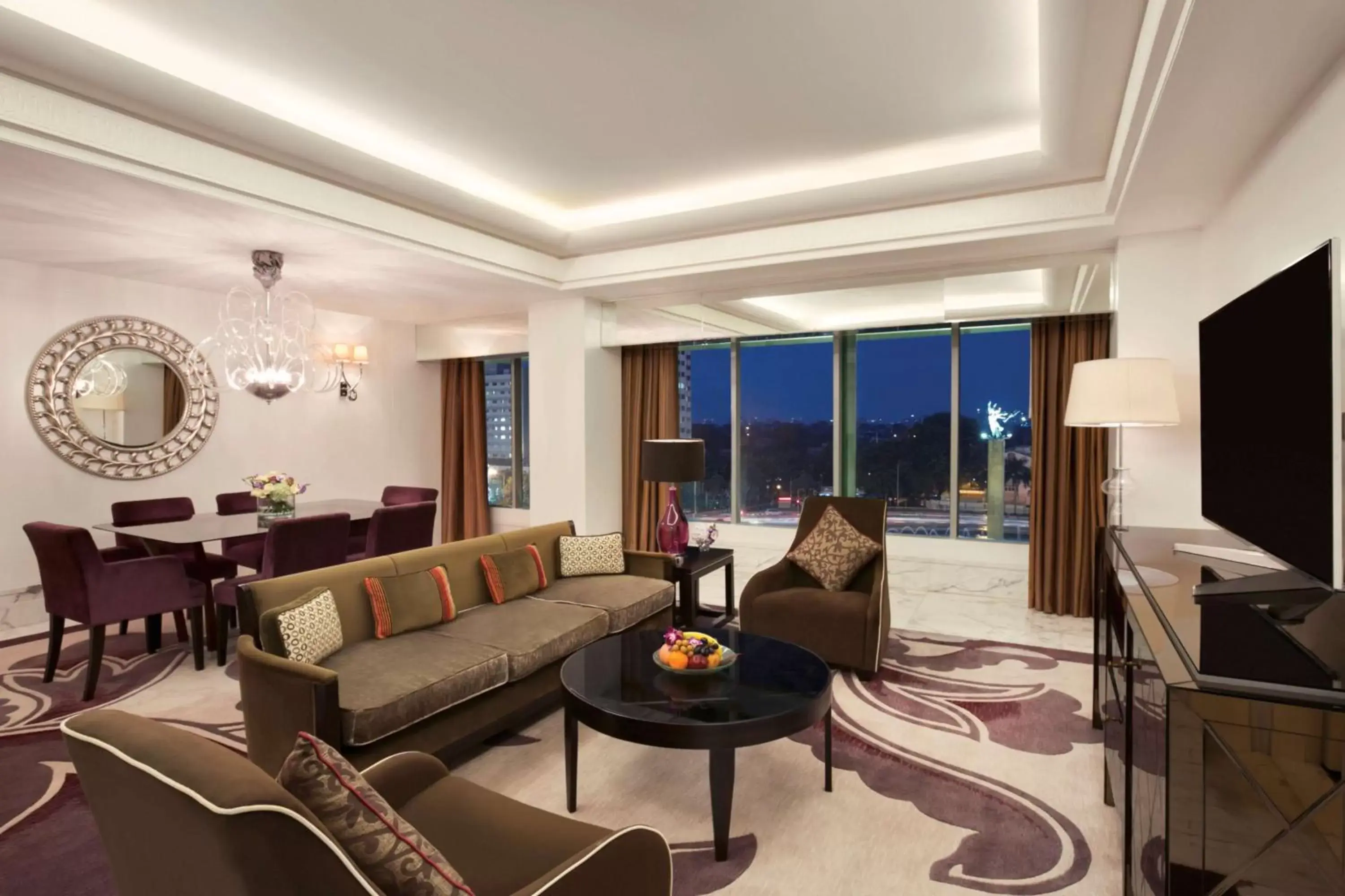 Bedroom, Seating Area in Hotel Indonesia Kempinski Jakarta