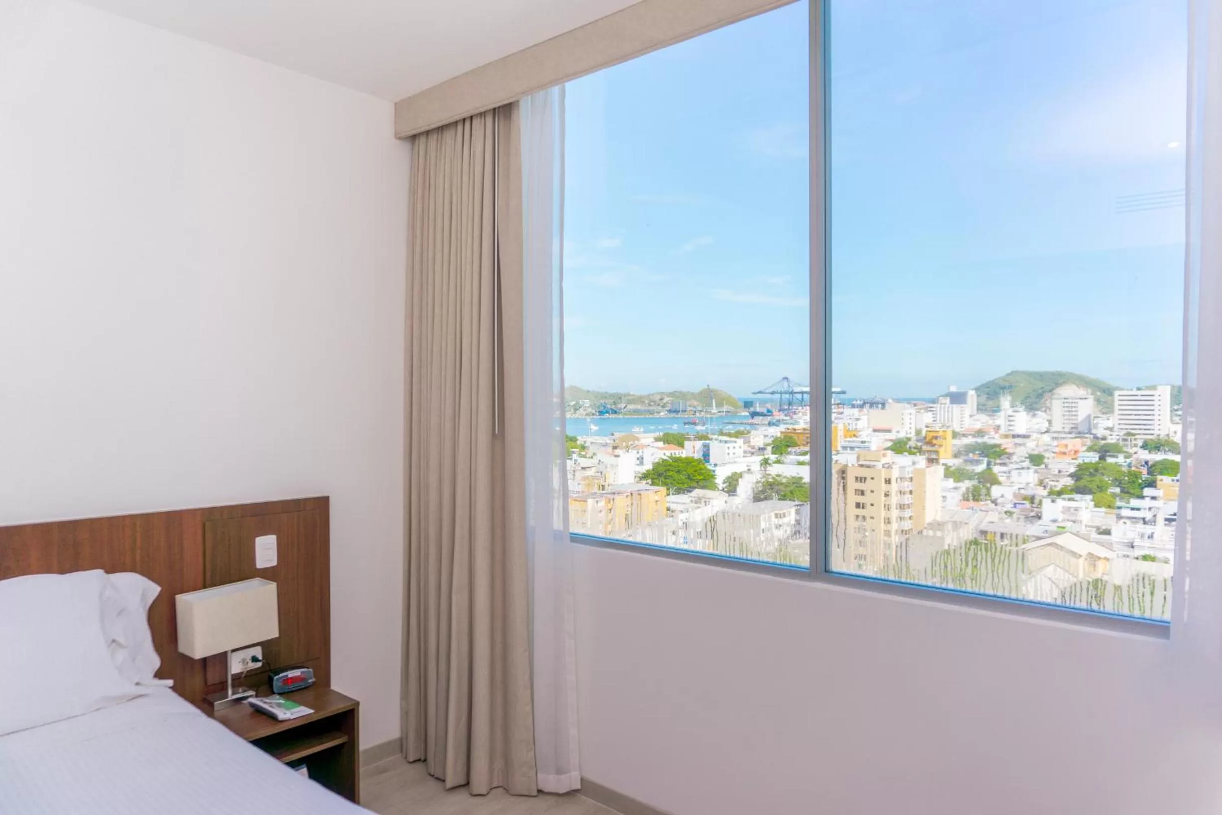 Sea view, Bed in Best Western Plus Santa Marta Hotel