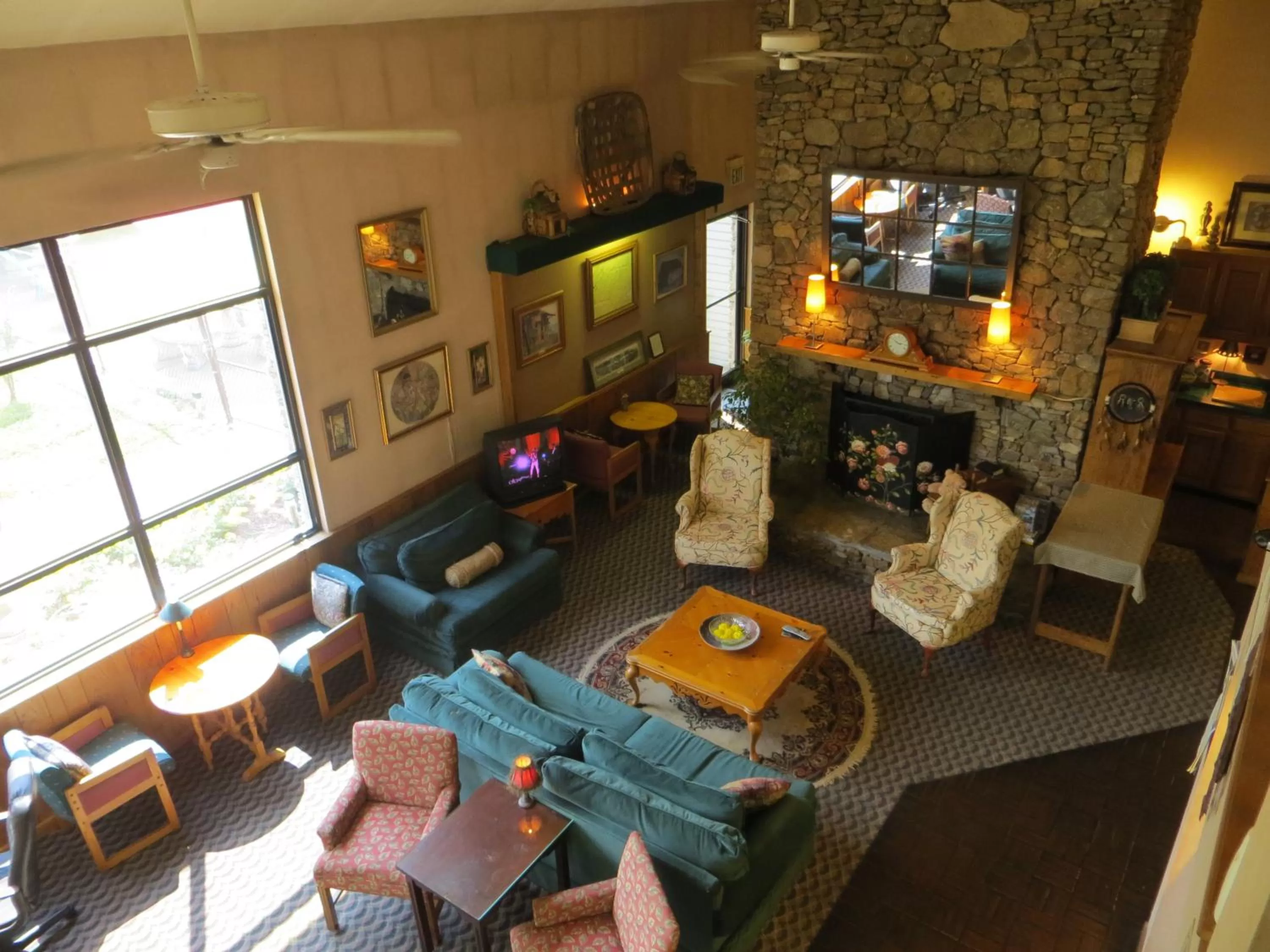 Lobby or reception in Americourt Hotel - Mountain City