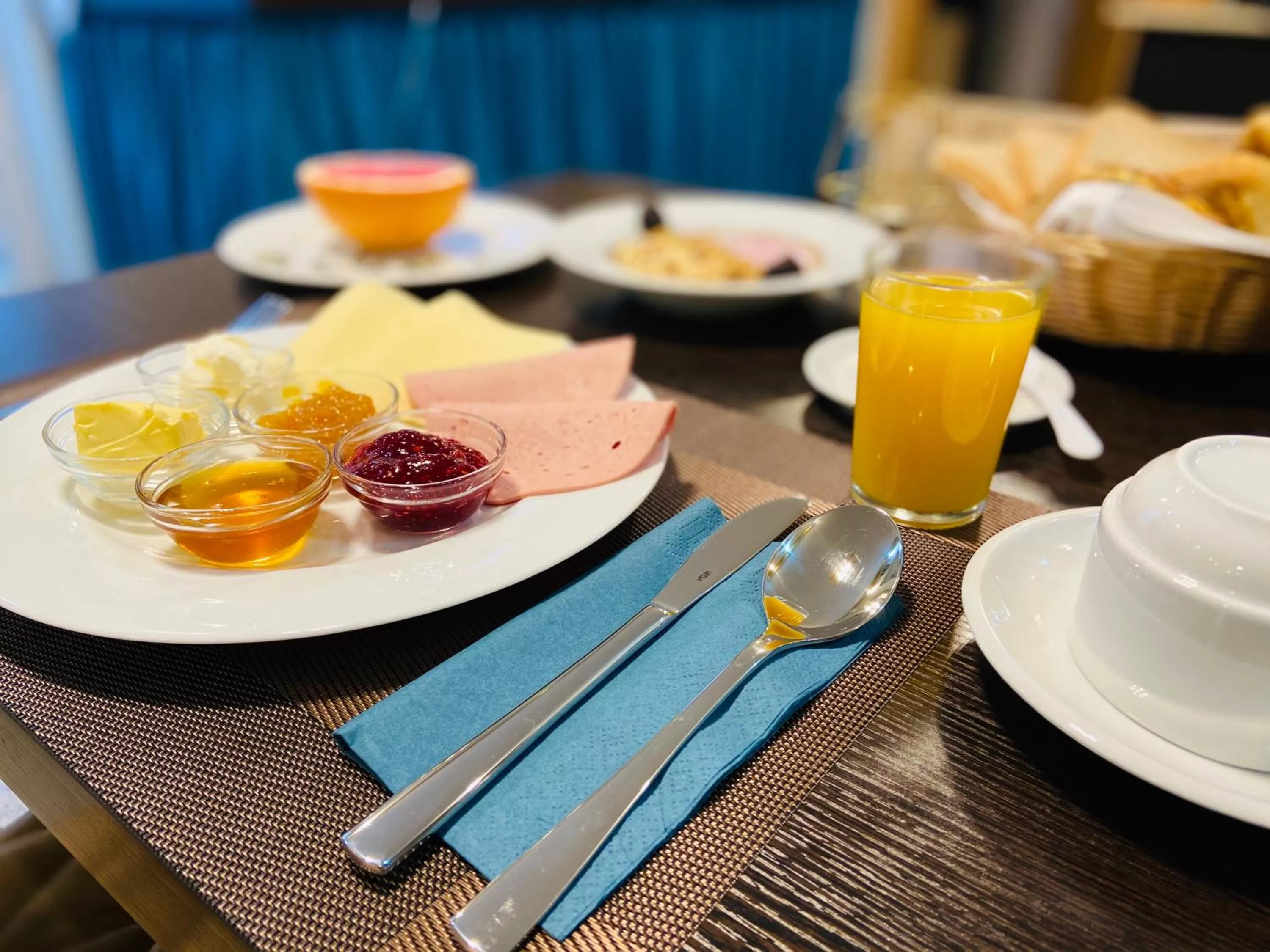 Food and drinks in Hotel Arena