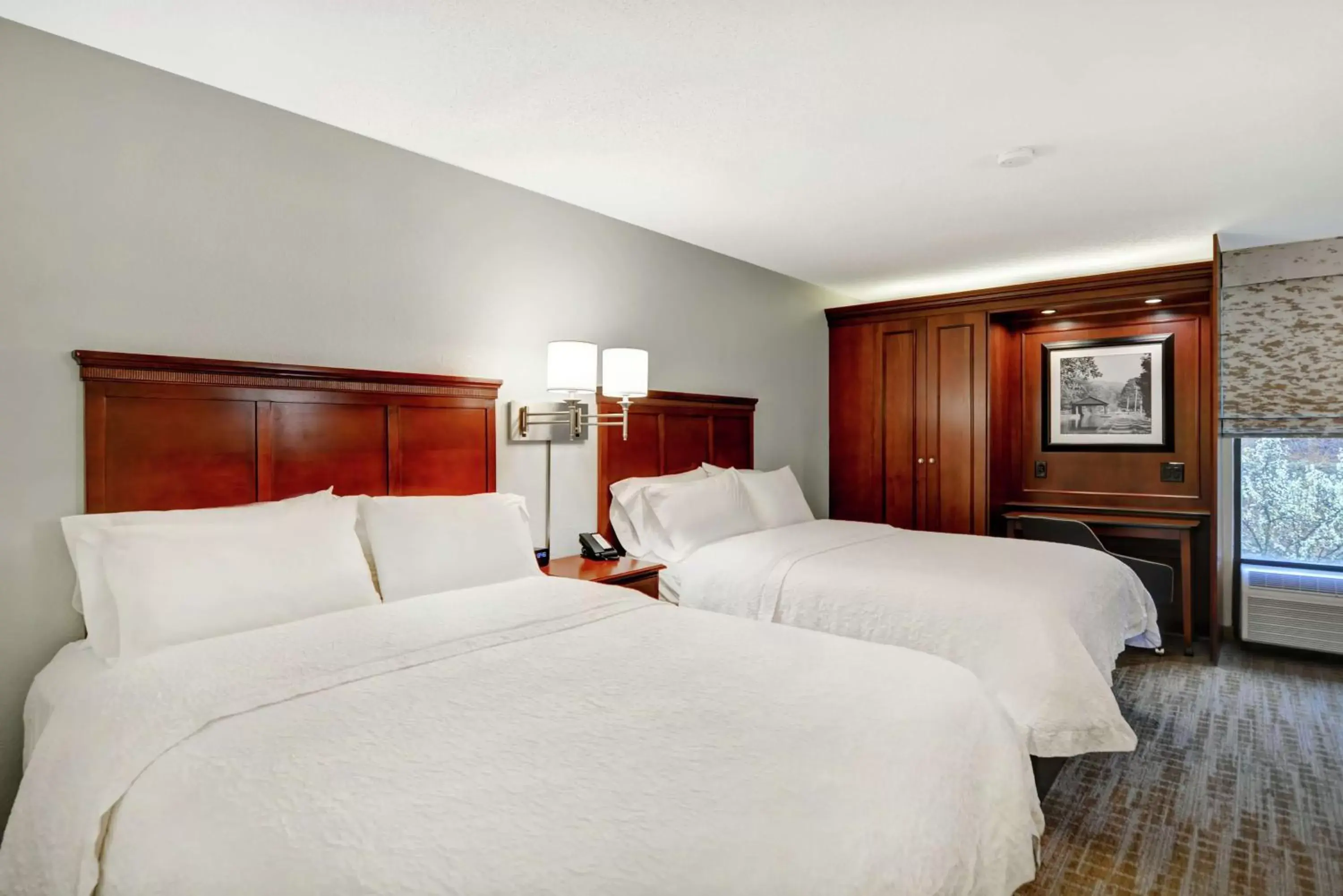 Bedroom, Bed in Hampton Inn Beckley Bedroom, Bed in Hampton Inn Beckley