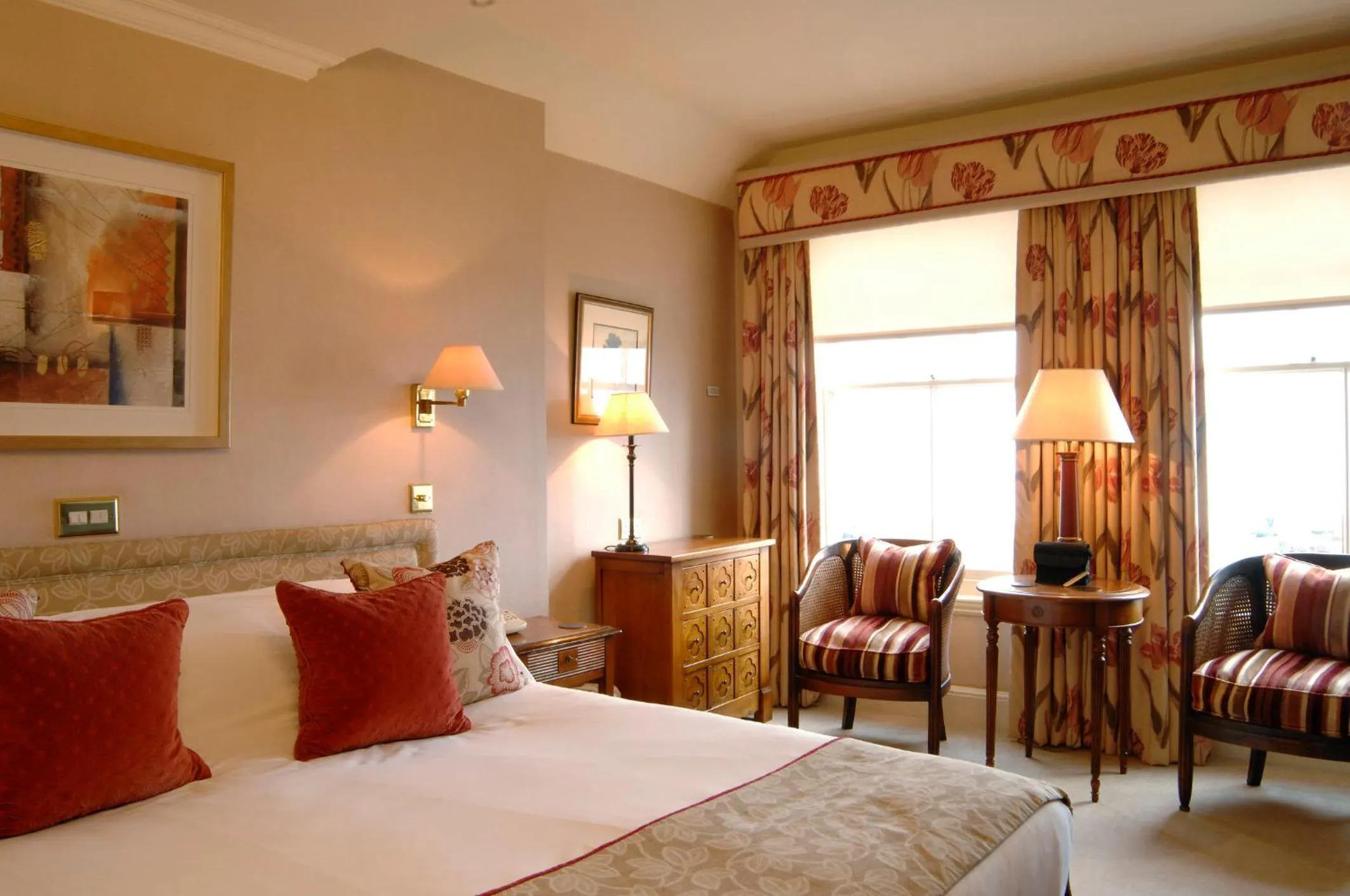 Bedroom, Bed in Wentworth Hotel