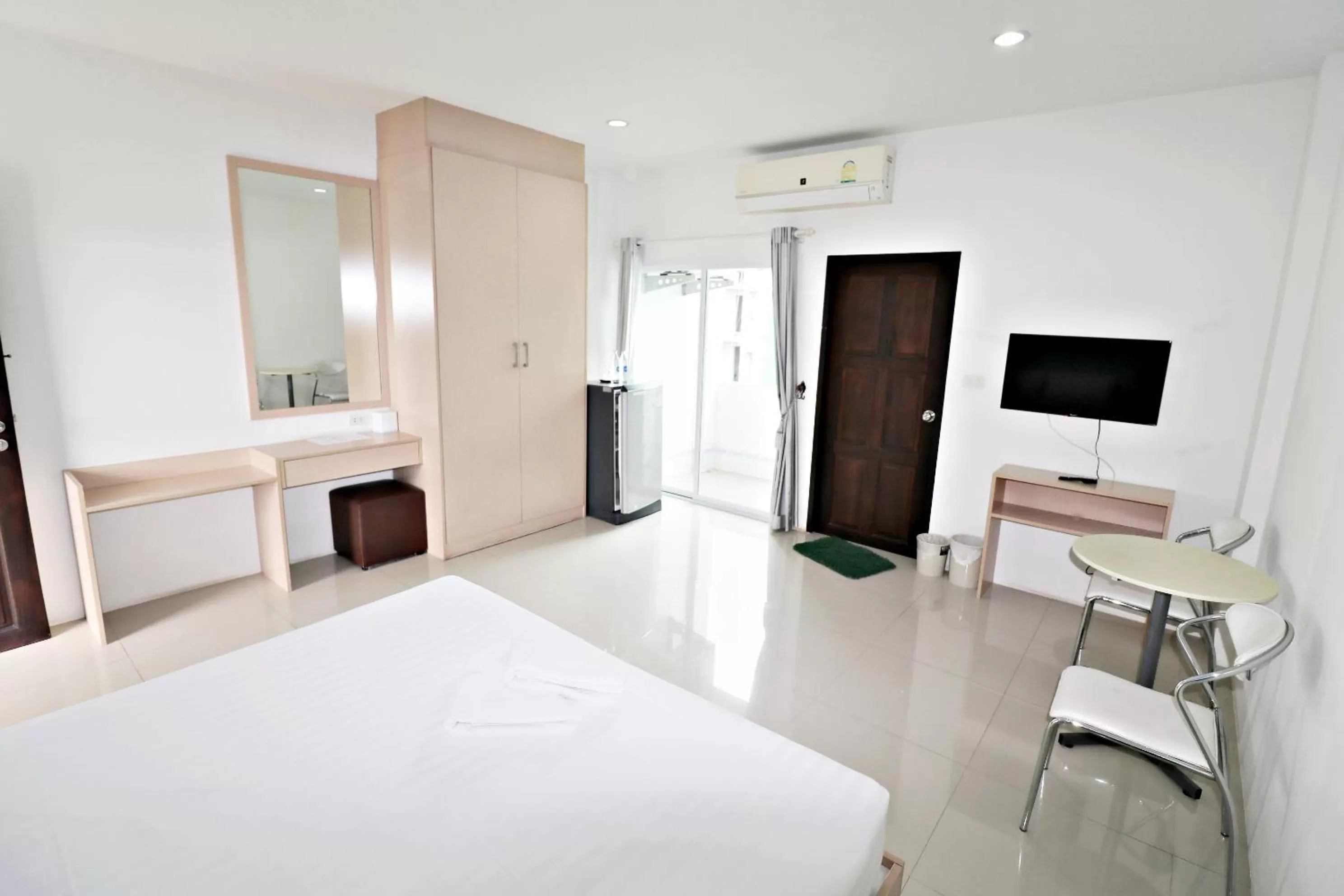 Bedroom, Bed in Hua Hin Irooms