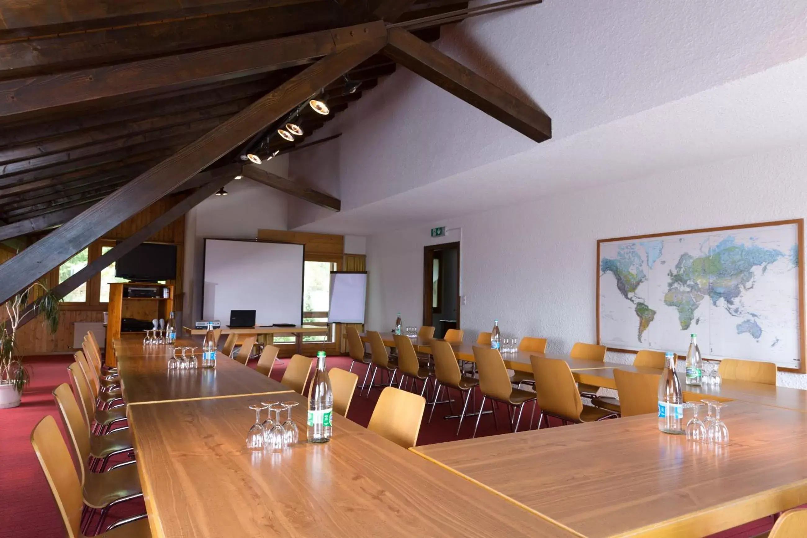 Meeting/conference room, Restaurant/Places to Eat in Hotel La Prairie