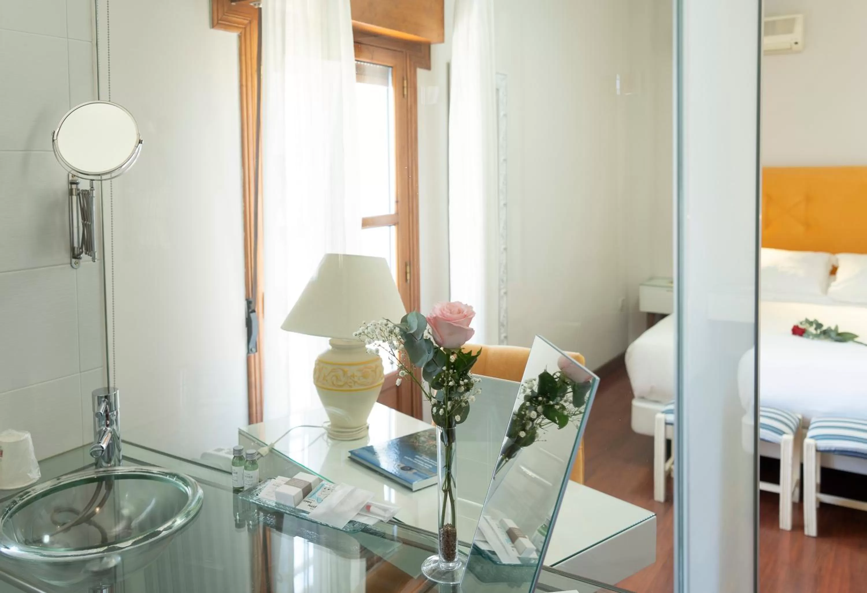 Bed in Hotel Rural Spa Don Juan de Austria