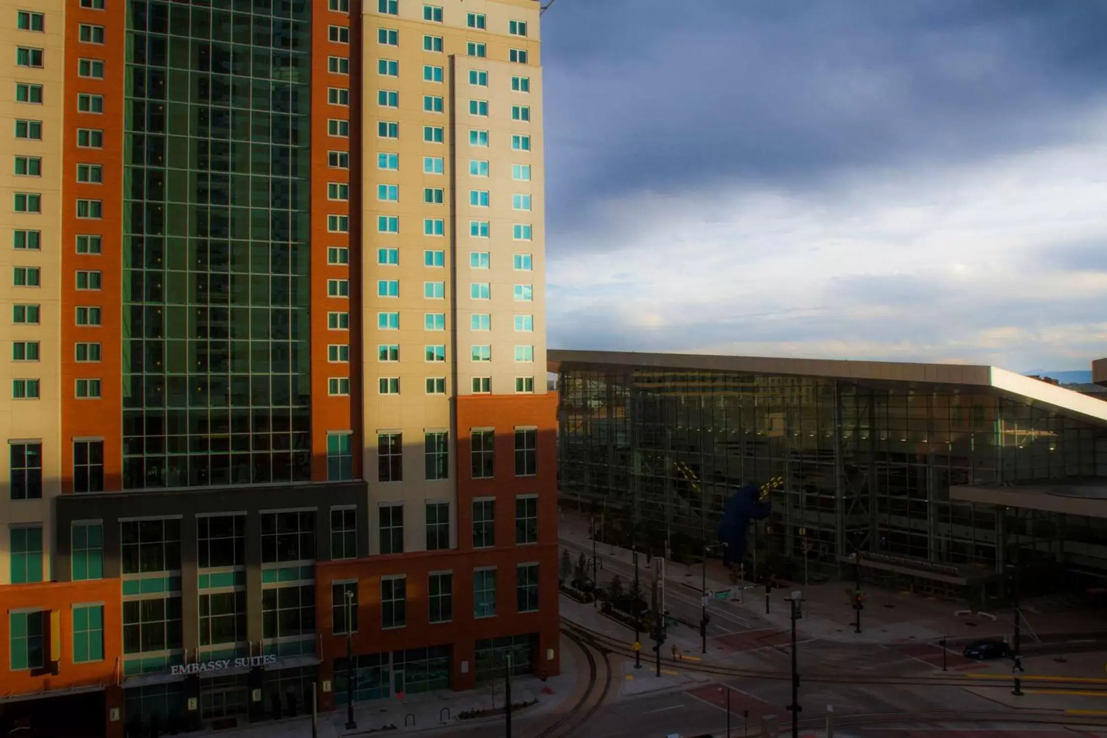Property Building in Embassy Suites by Hilton Denver Downtown Convention Center