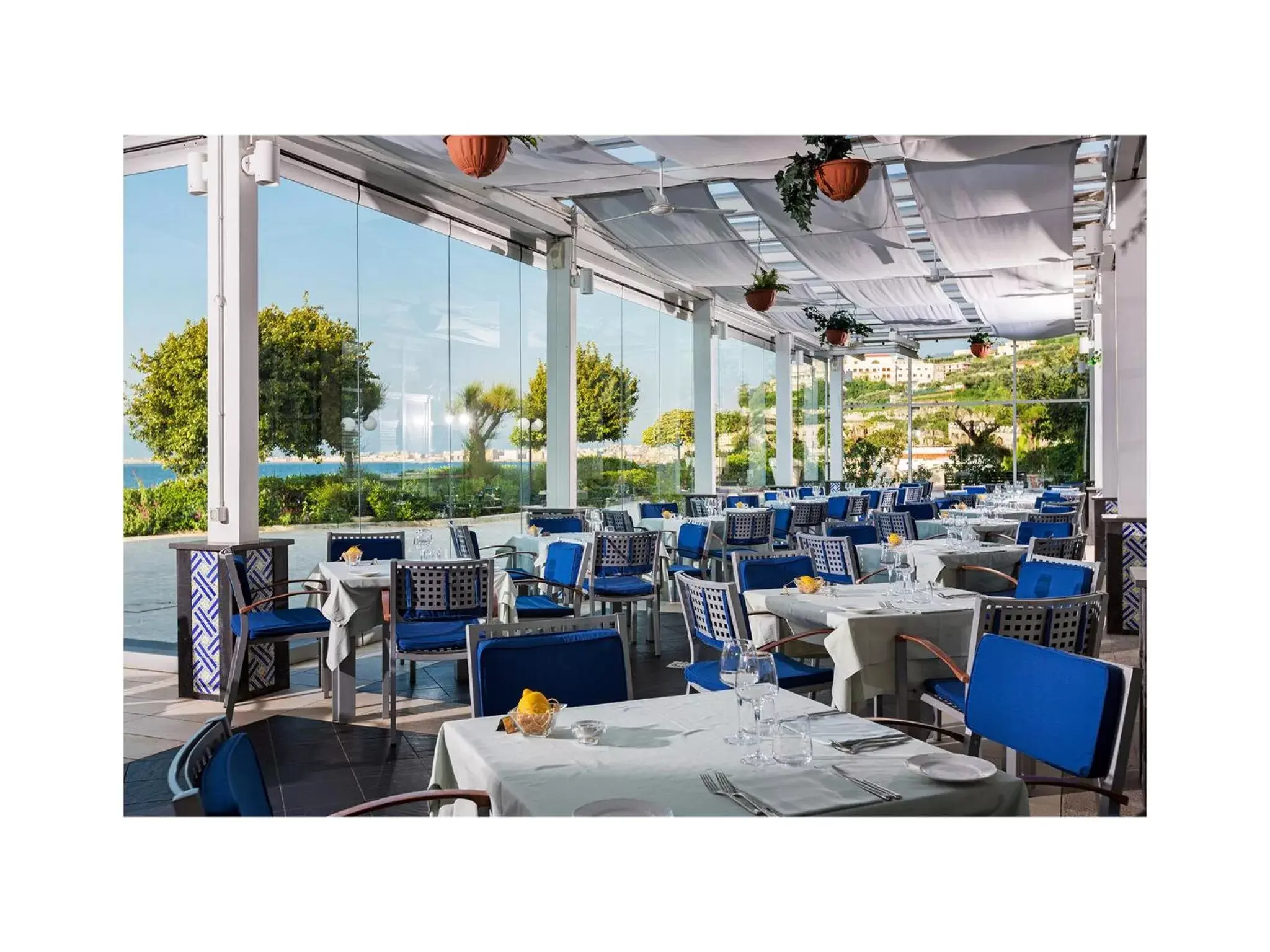 Restaurant/Places to Eat in Towers Hotel Stabiae Sorrento Coast