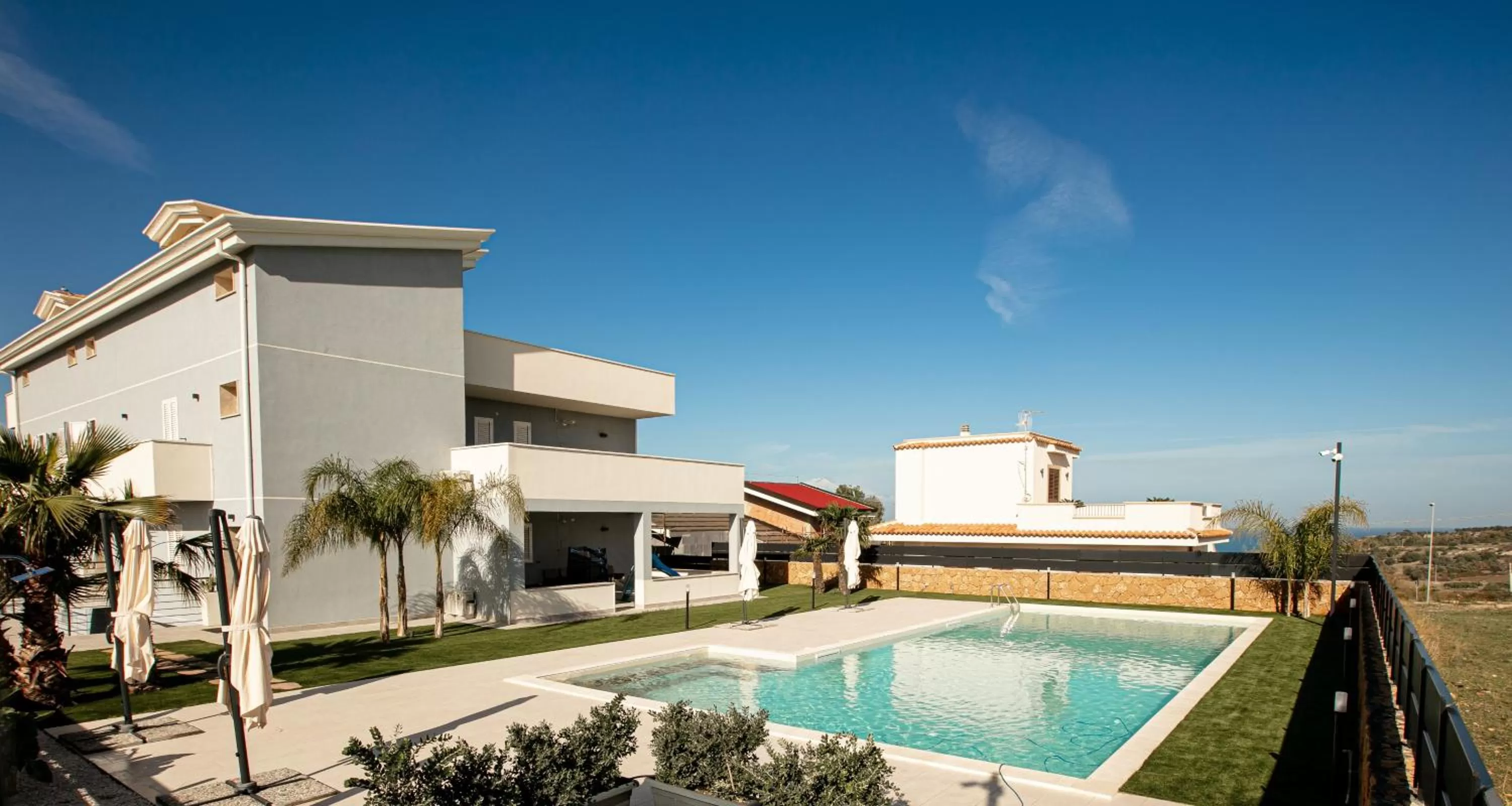 Property building, Swimming Pool in Etnamare Brucoli