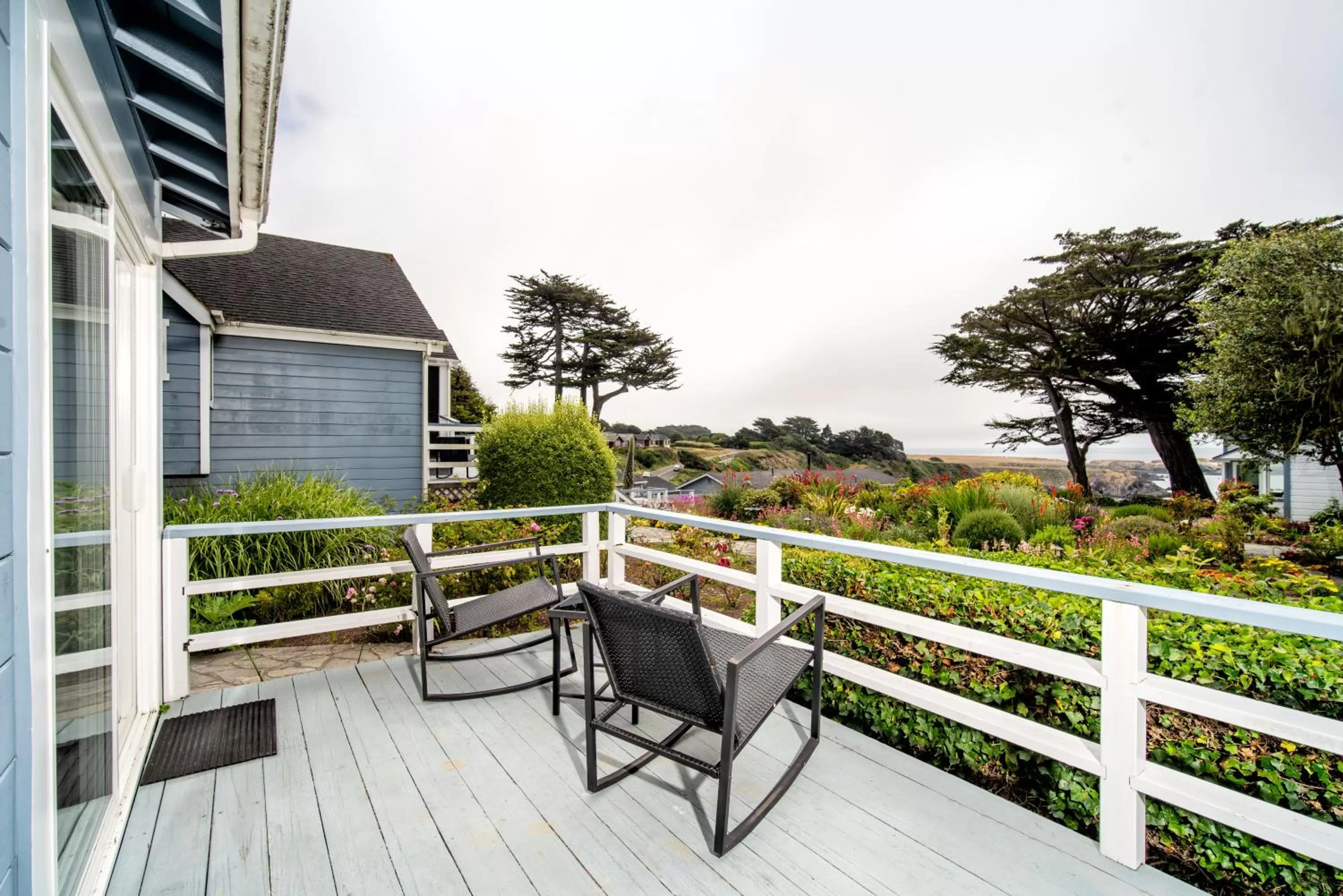 Patio in Agate Cove Inn