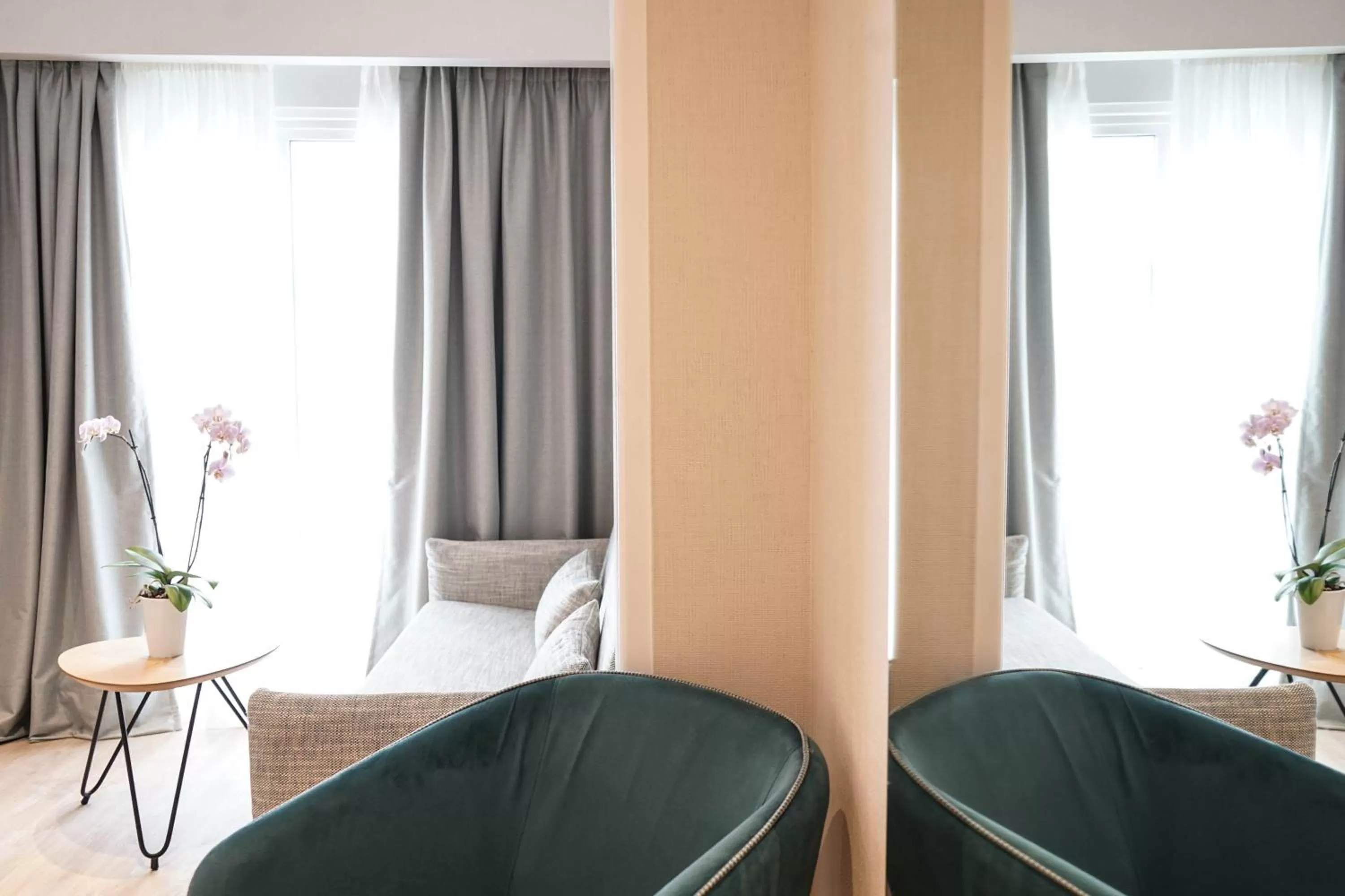 Seating area in Athens Cypria Hotel