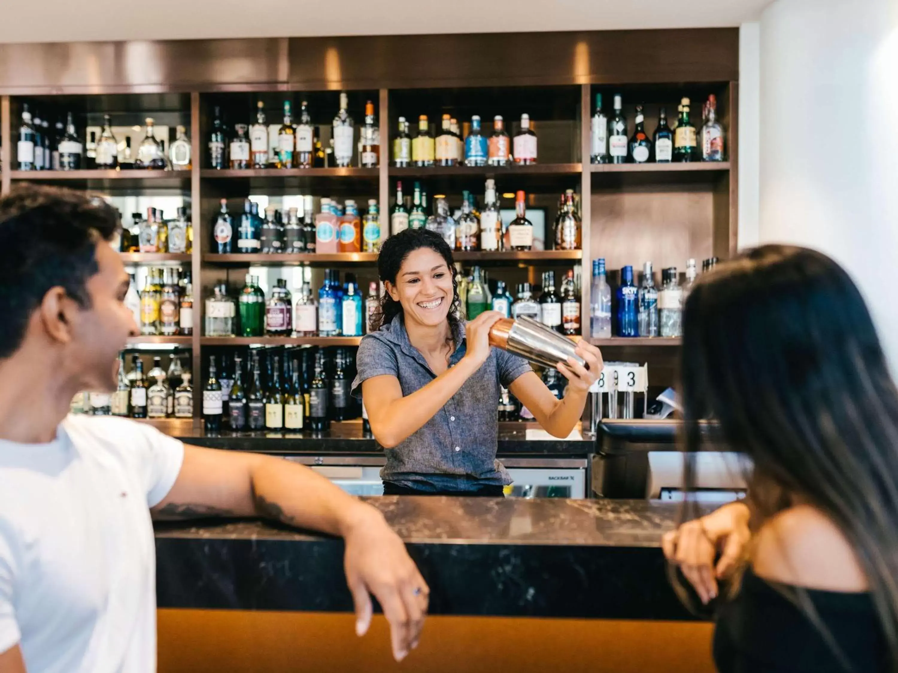 Lounge or bar in Novotel Perth Murray Street