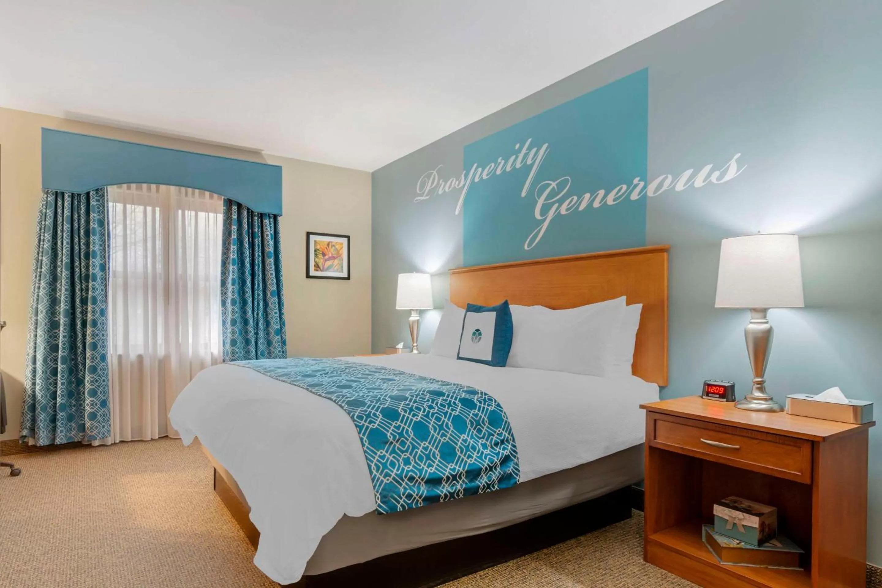 Queen Room with Hearing Accessible - Accessible/Non-Smoking in Unity Hotel and Conference Ctr, Ascend Hotel Collection