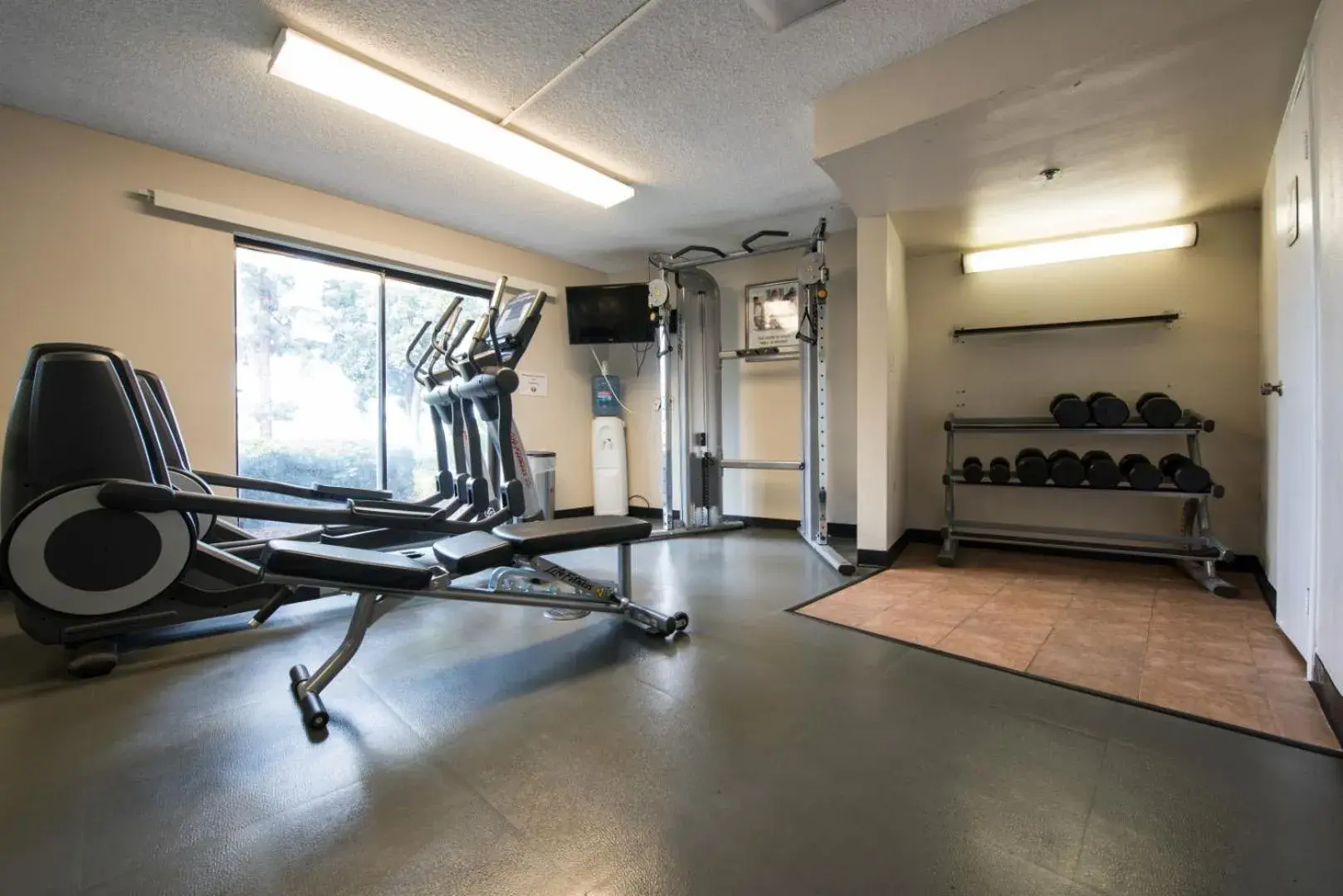 Fitness centre/facilities, Fitness Center/Facilities in Vanllee Hotel