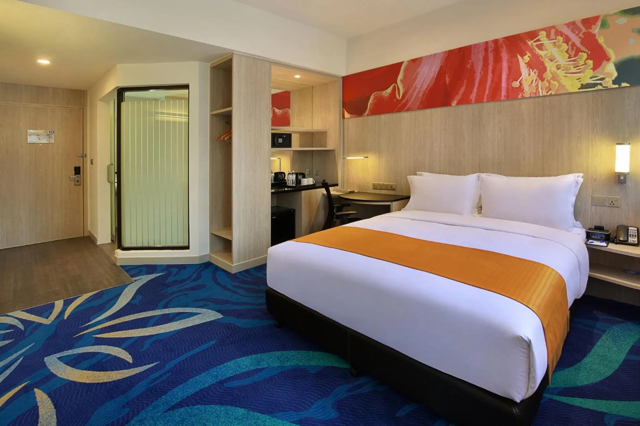 Photo of the whole room, Bed in Holiday Inn Express Kuala Lumpur City Centre by IHG
