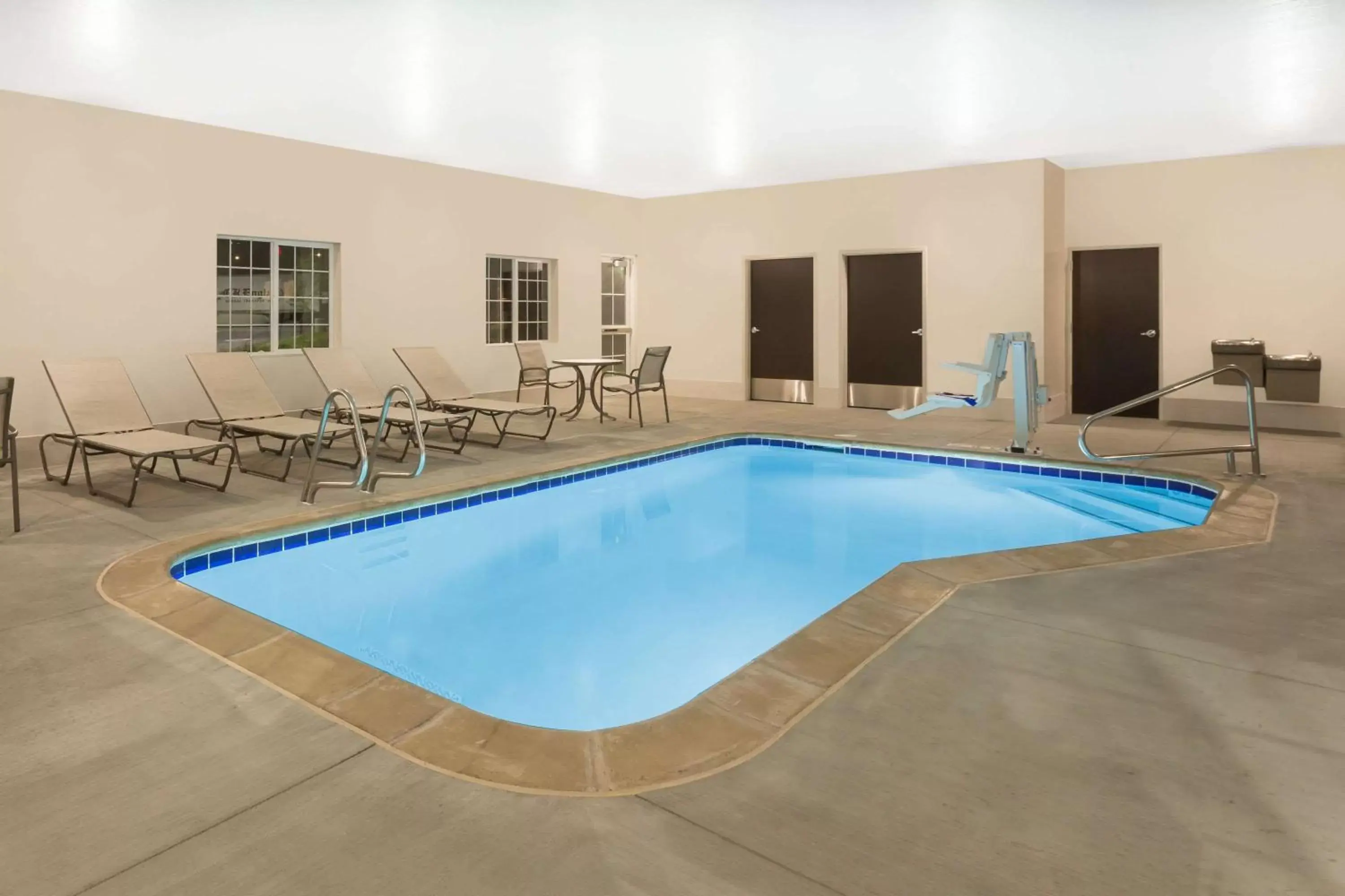 On site, Swimming Pool in Microtel Inn & Suites by Wyndham Springville