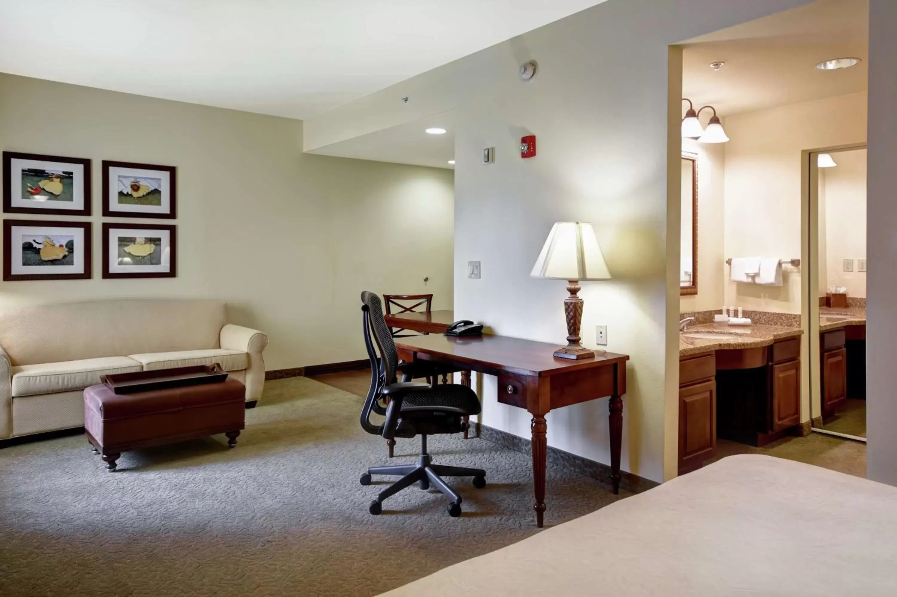 Bedroom, Seating Area in Homewood Suites by Hilton Charleston Airport/Convention Center