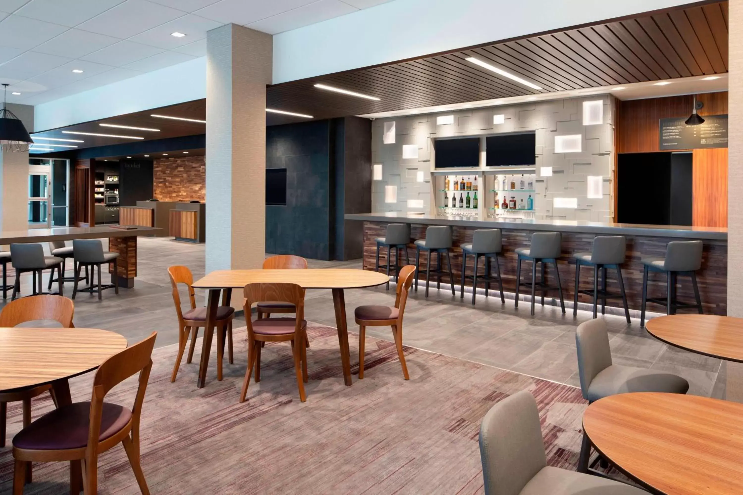 Restaurant/places to eat, Lounge/Bar in Courtyard by Marriott Albany Troy/Waterfront