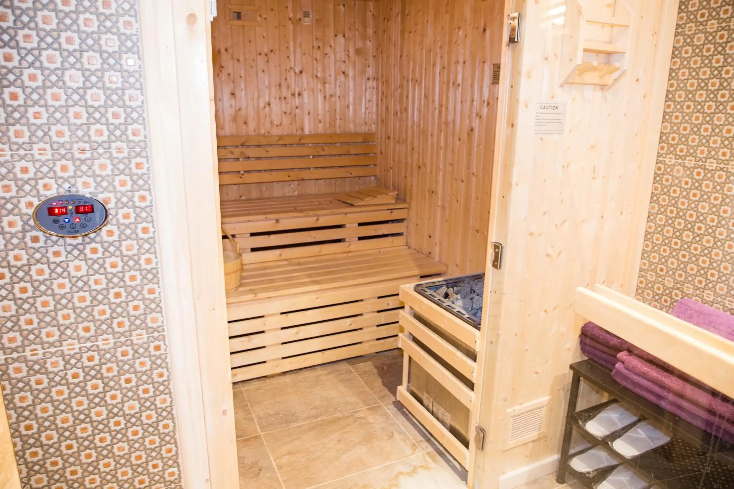 Sauna in Lansbury Heritage Hotel